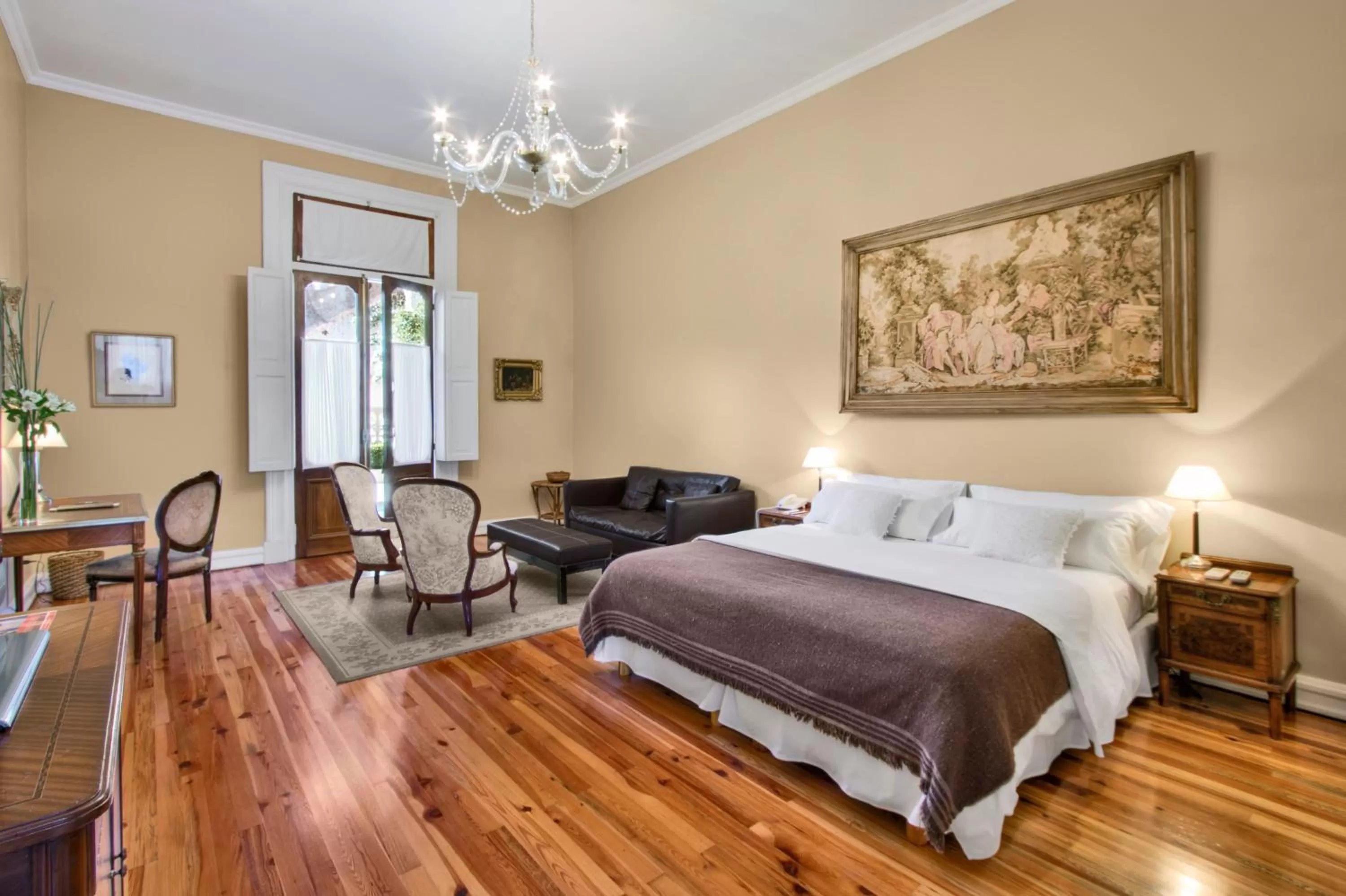 Photo of the whole room, Bed in Hotel del Casco