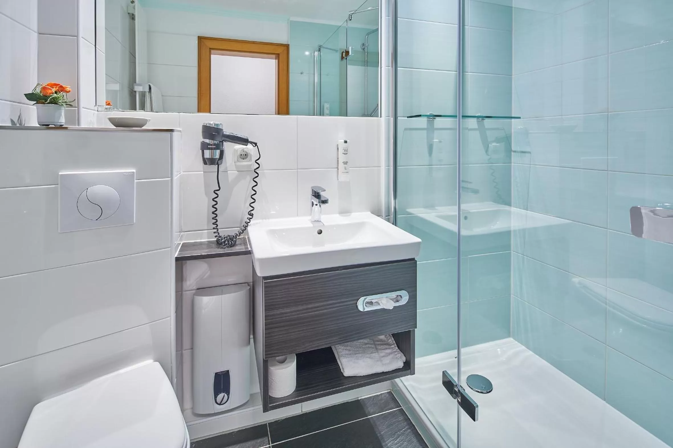 Bathroom in Hotel St. Georg Garni