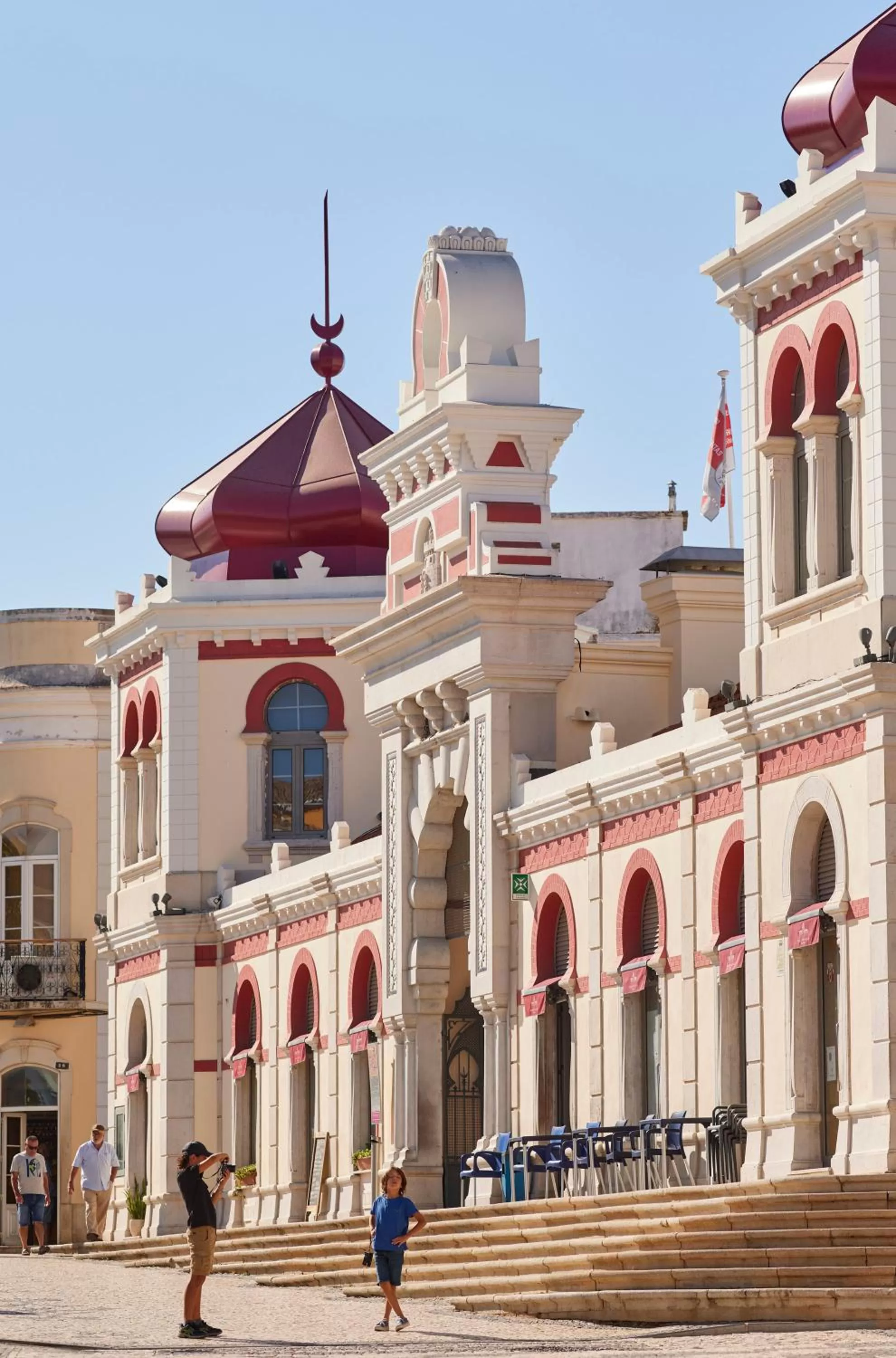 Nearby landmark in Aquashow Park Hotel