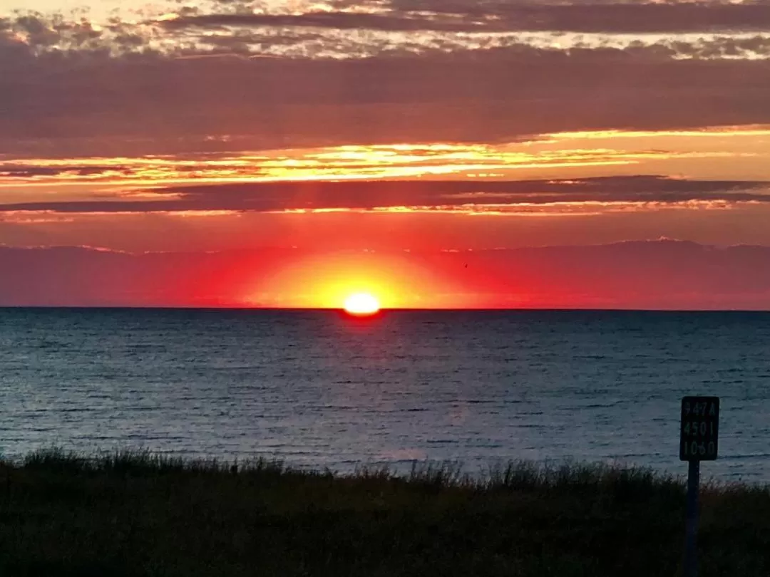 Sunrise in Inn 38 Oak Bluff Circle