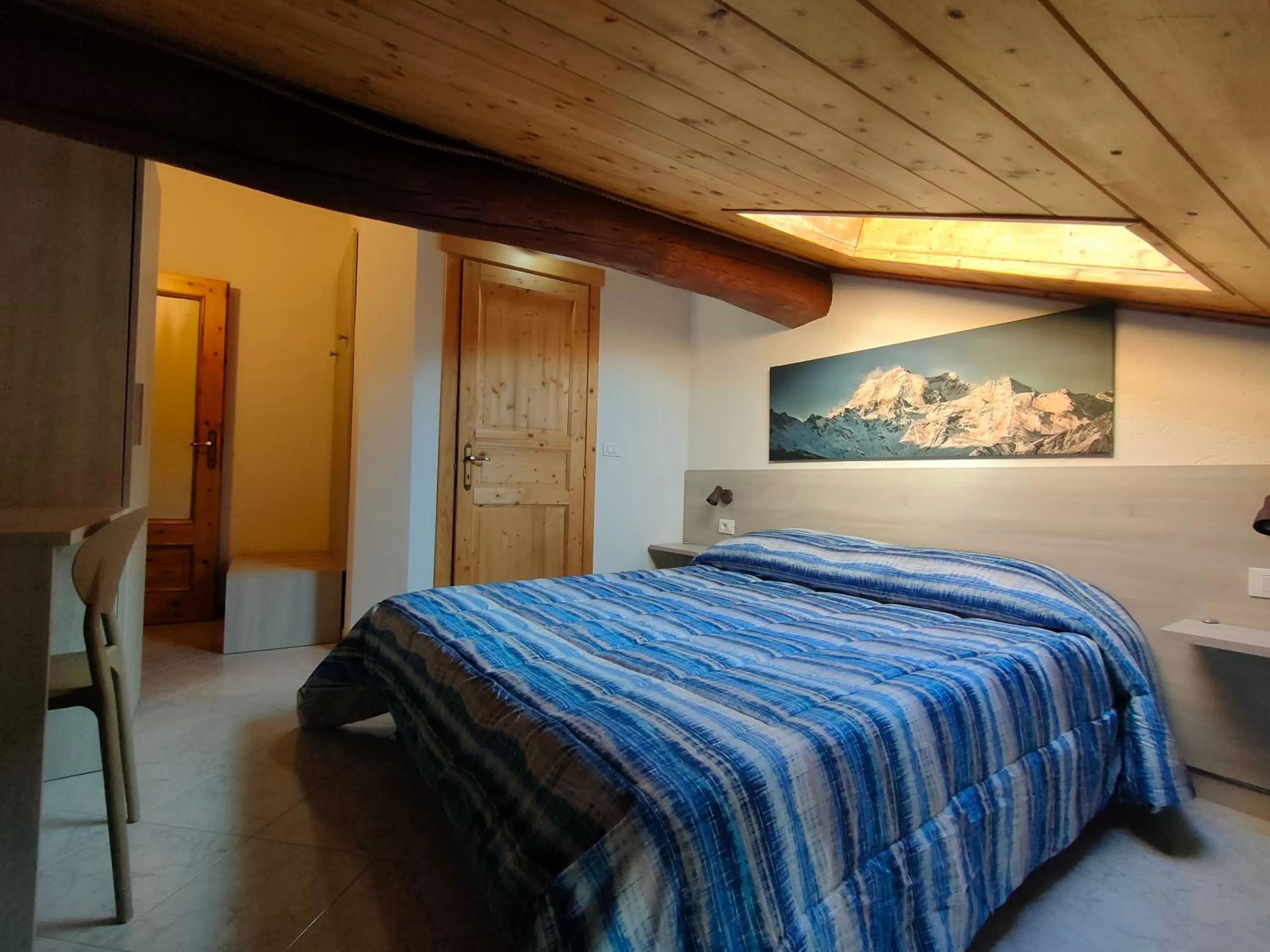 Bed in La Belle Epoque