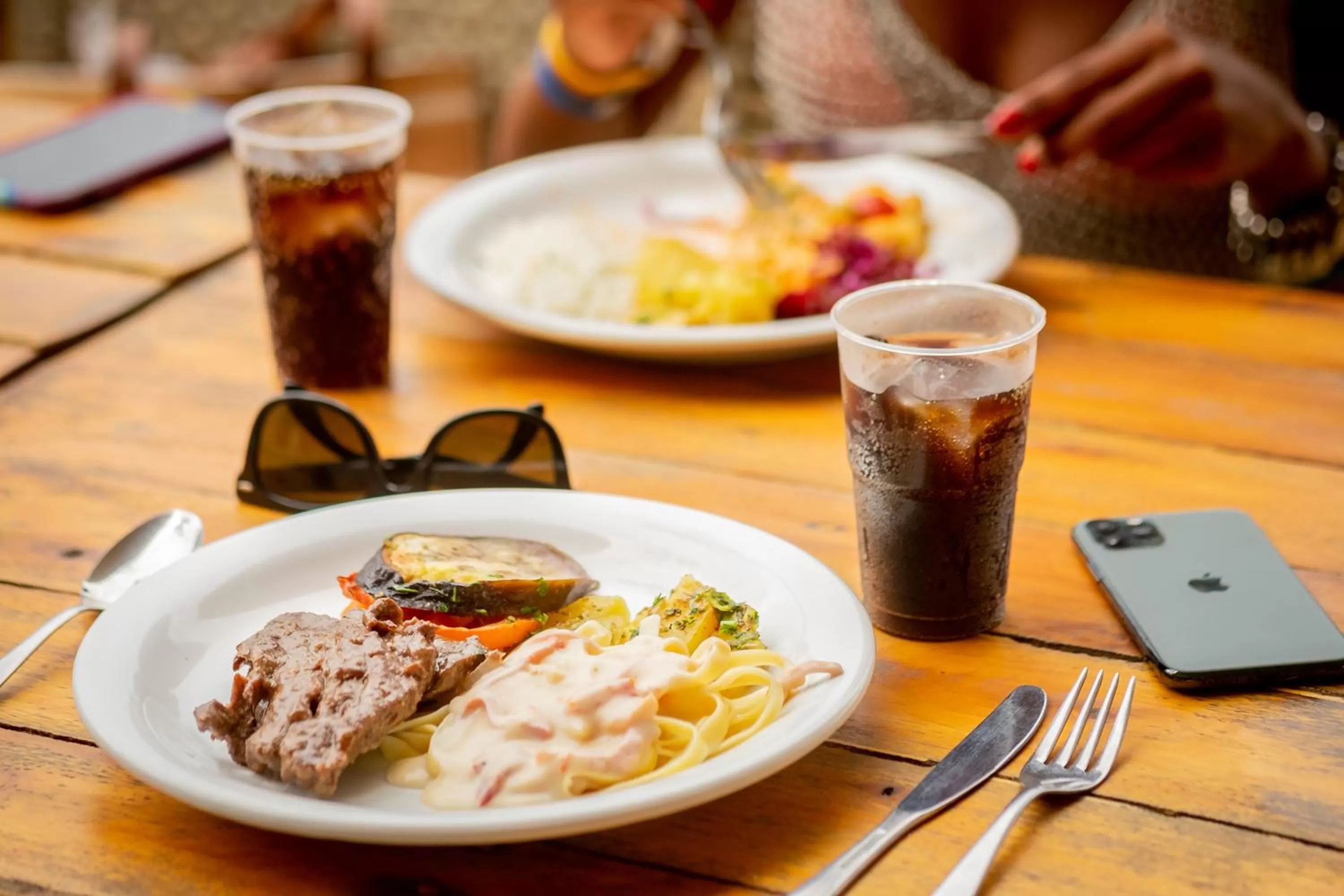 Food and drinks in Gran Hotel Stella Maris Urban Resort & Conventions