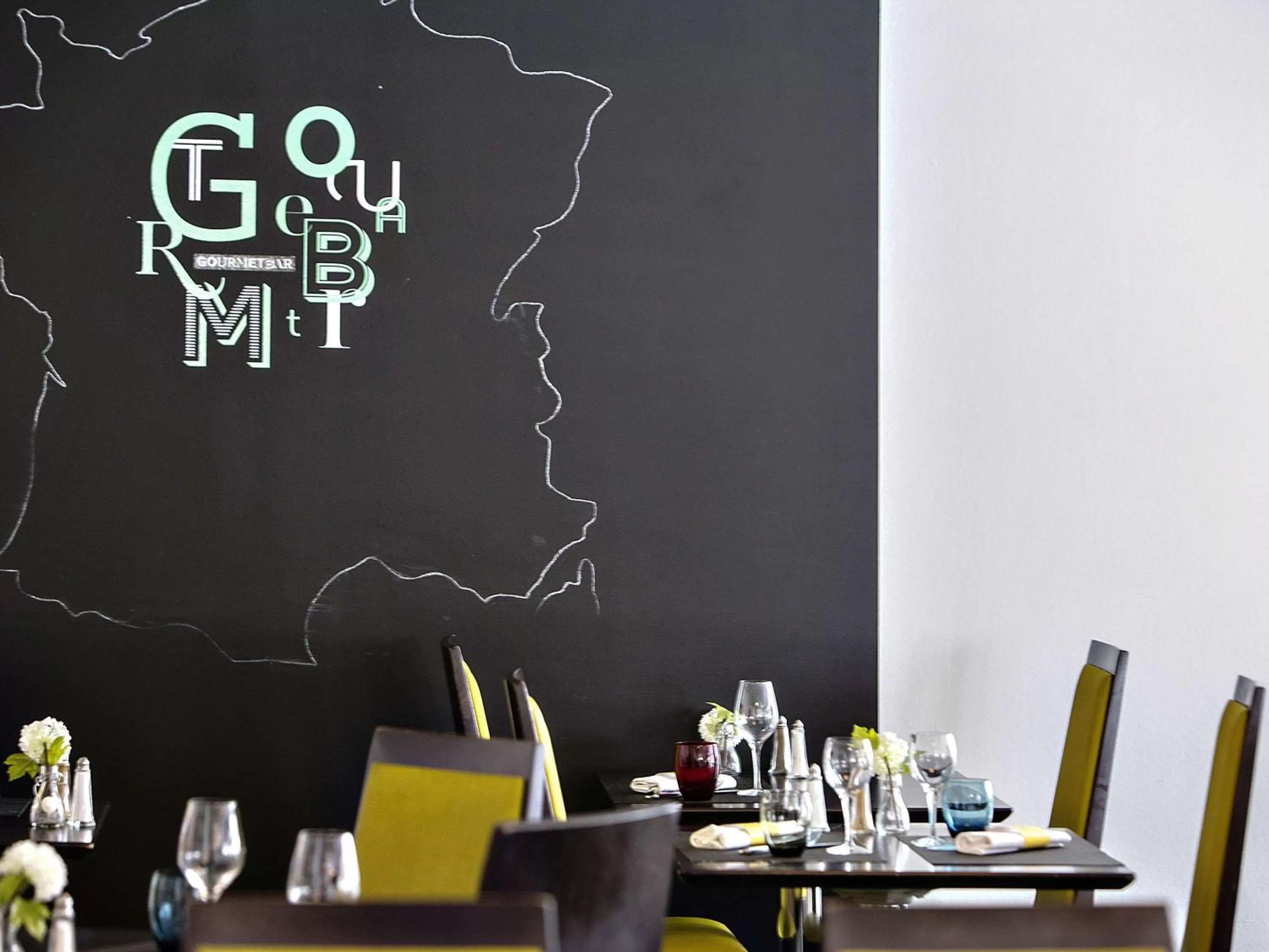 Restaurant/places to eat in Novotel Toulouse Purpan Aéroport