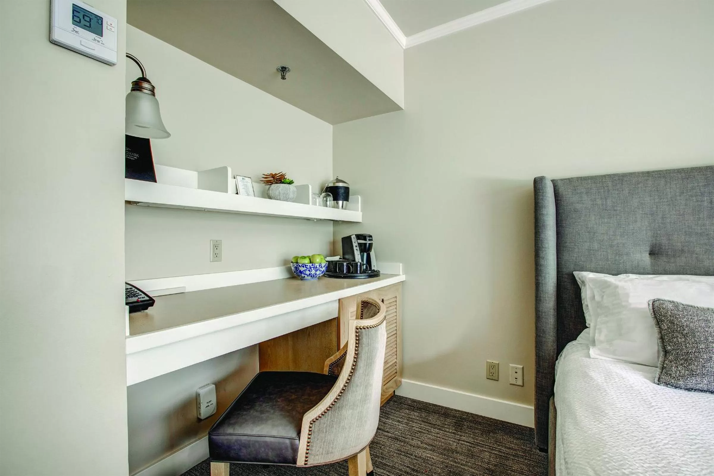 Coffee/tea facilities in The Woodmark Hotel & Still Spa on Lake Washington