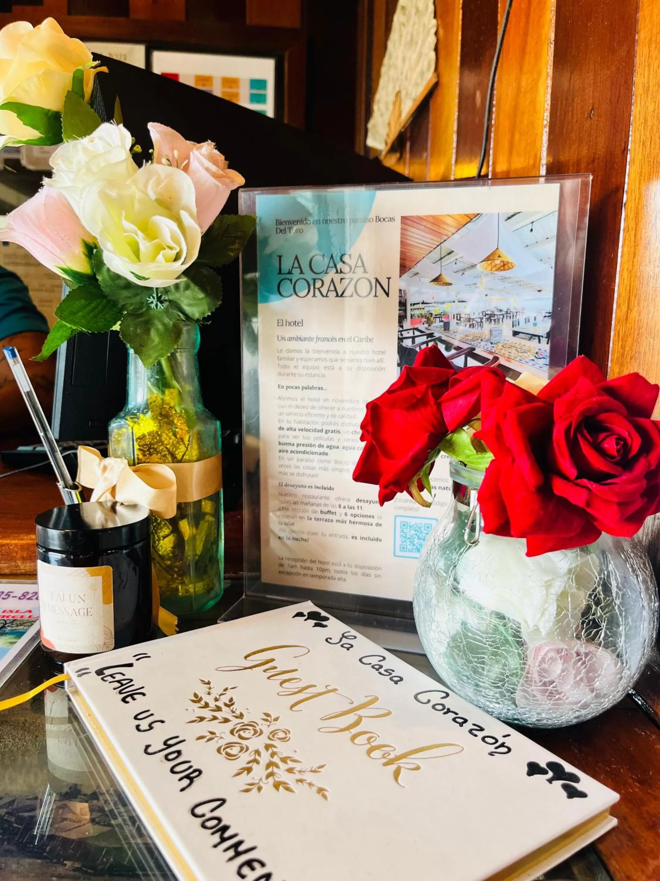 Lobby or reception in La Casa Corazón