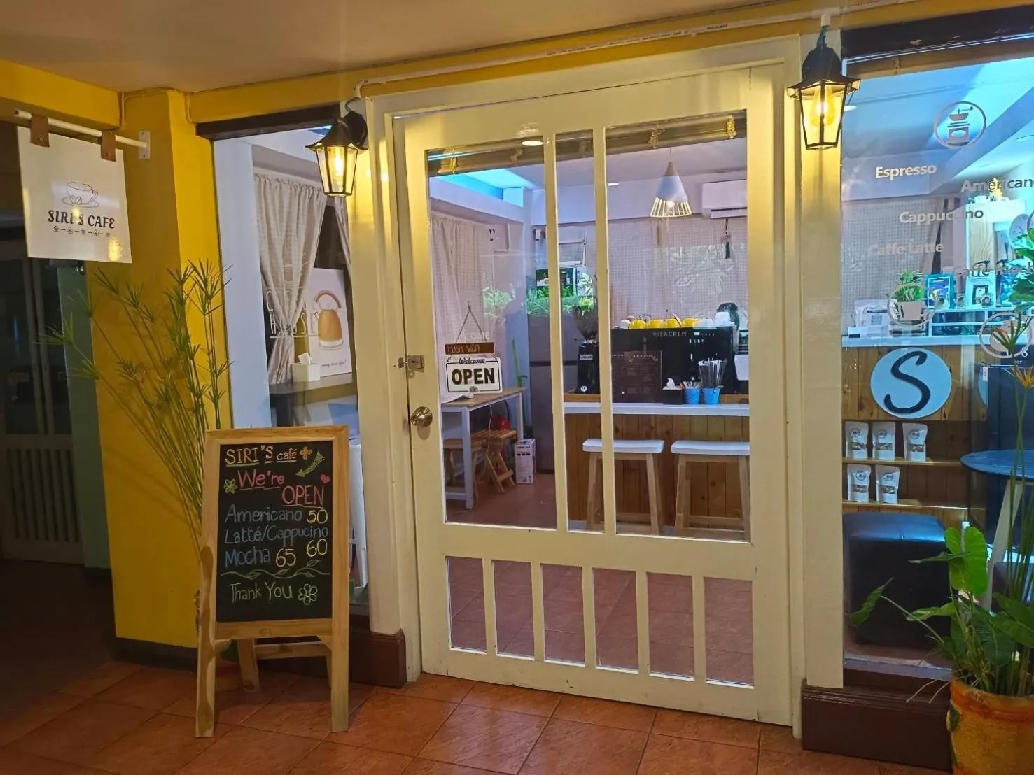 Restaurant/places to eat in Woraburi Sukhumvit Hotel