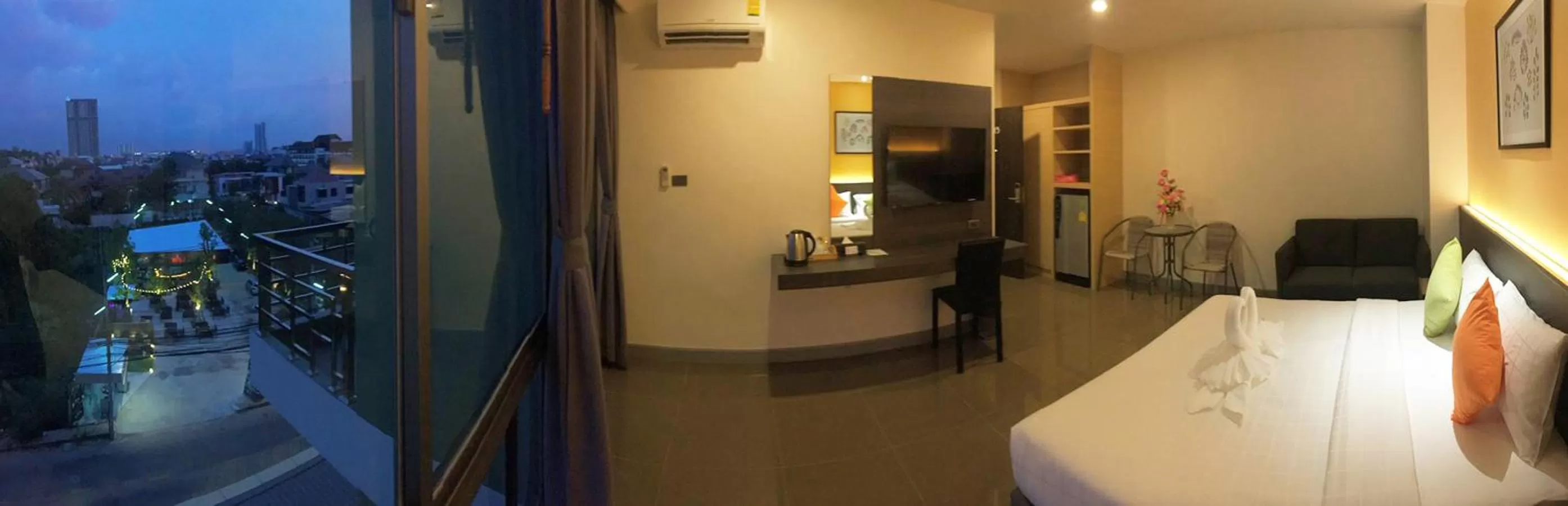 Bed in Clover Hotel Hatyai