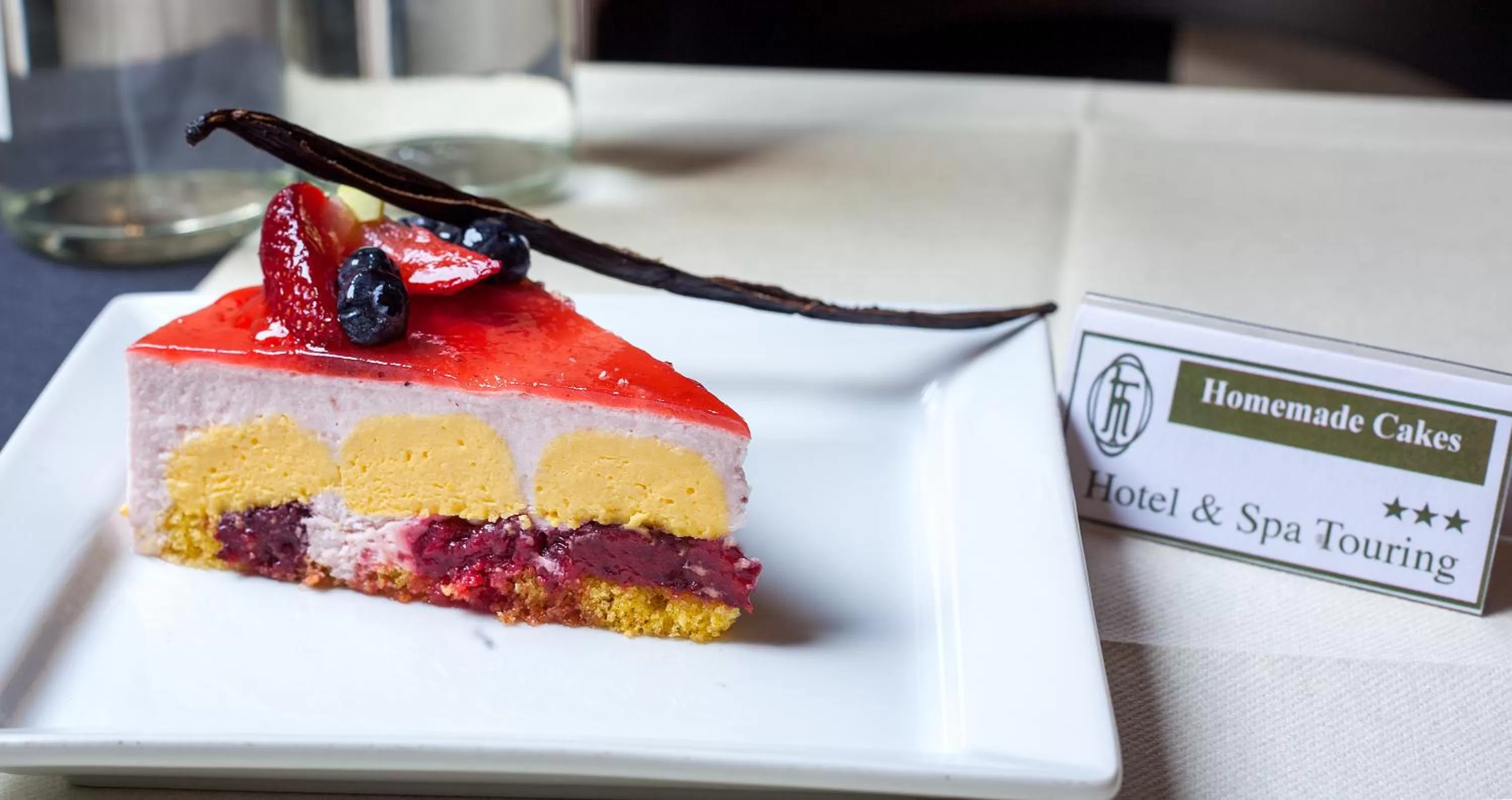 Food and drinks in Hotel Touring