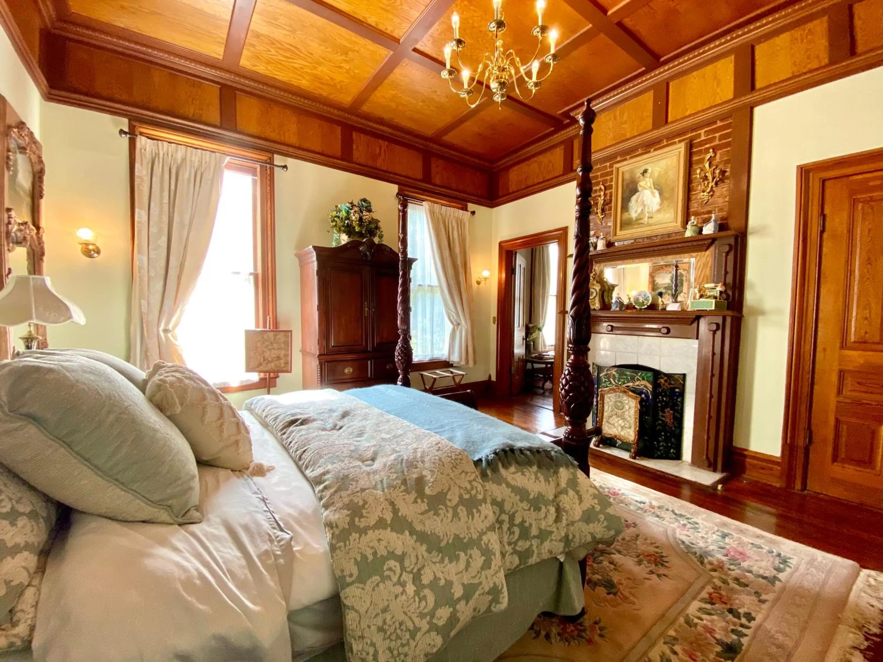 Photo of the whole room in Hogan House Bed and Breakfast at Rose Hill