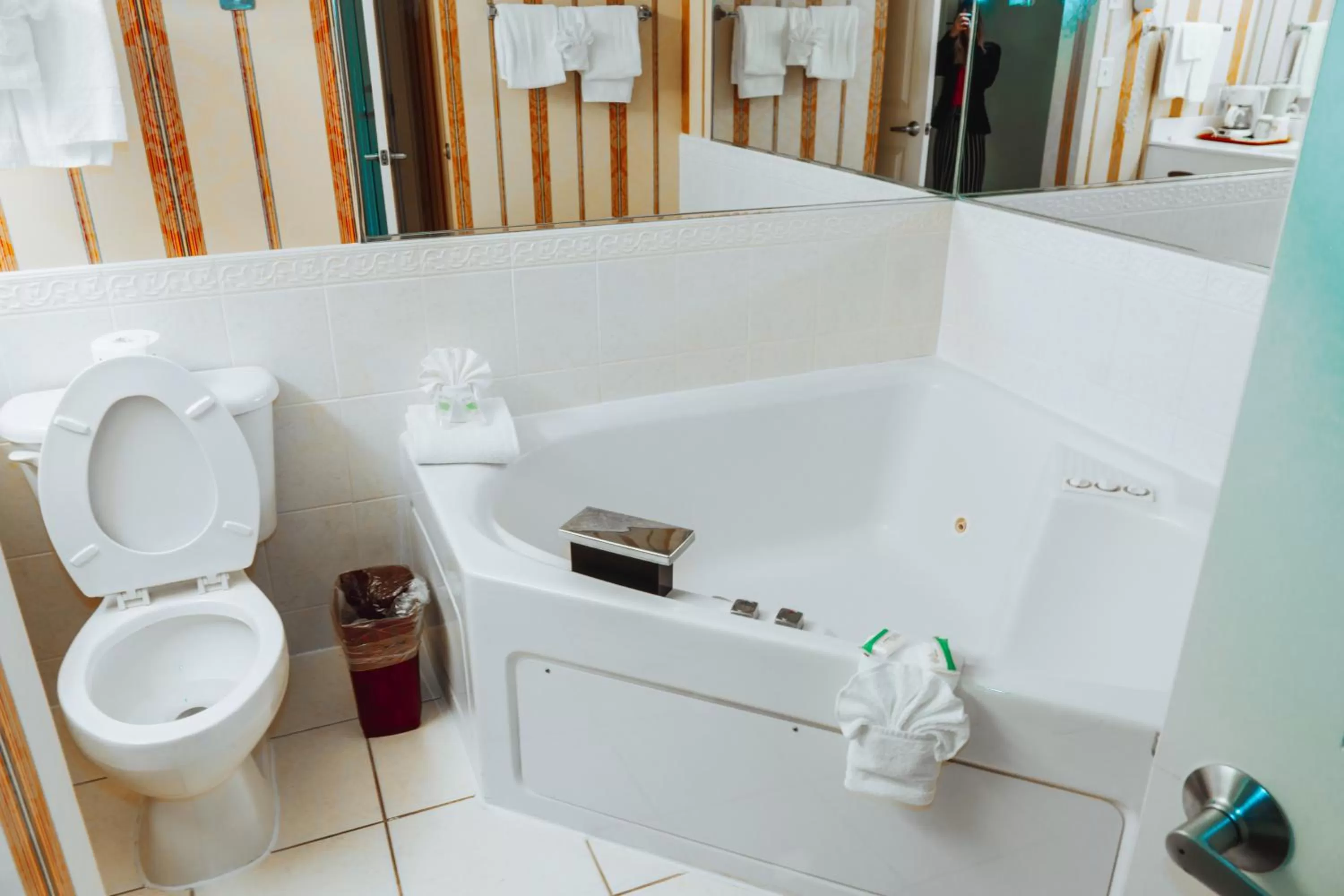 Bathroom in Hilltop Inn & Suites, near Foxwoods Casino