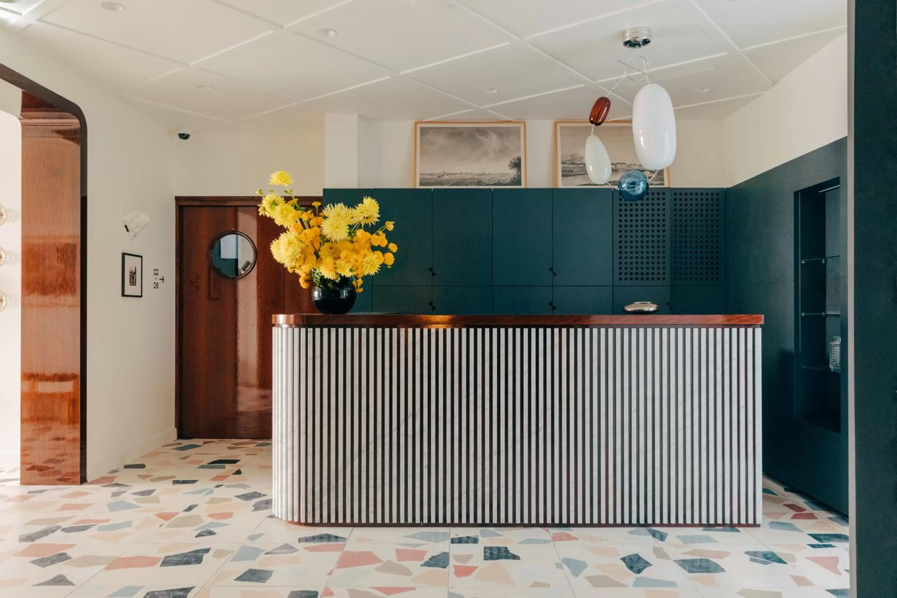 Lobby or reception in Hôtel Wallace, a Member of Design Hotels