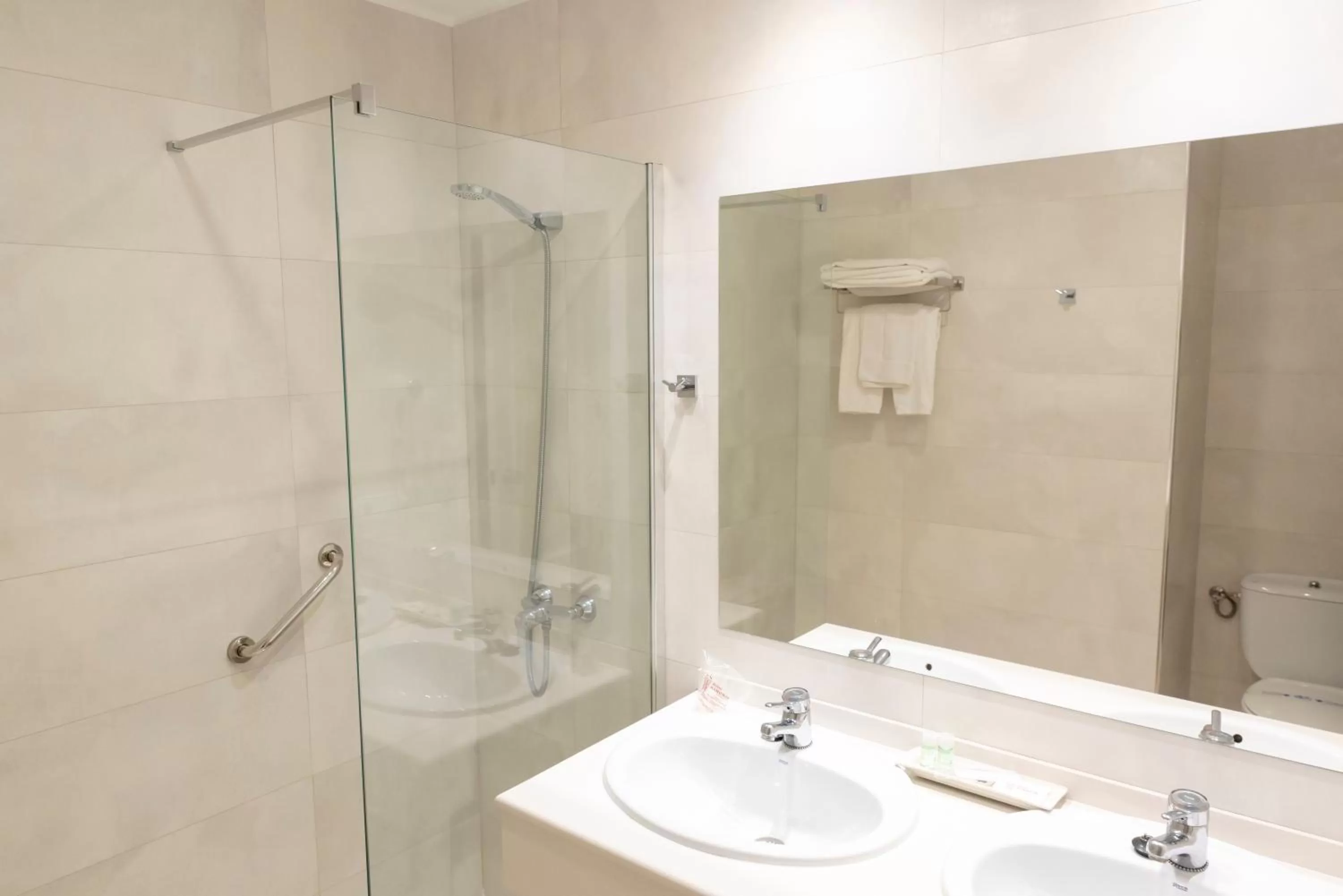 Bathroom in Hotel Ramomar