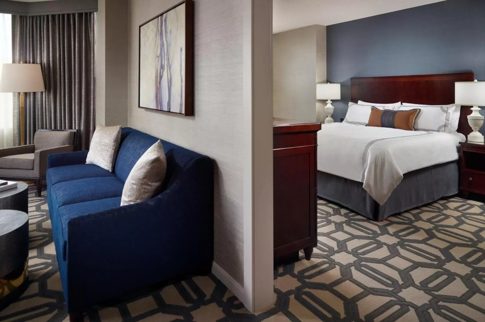 Spacious Executive Suite 1 King Bed in Omni Richmond Hotel Spacious Executive Suite 1 King Bed in Omni Richmond Hotel