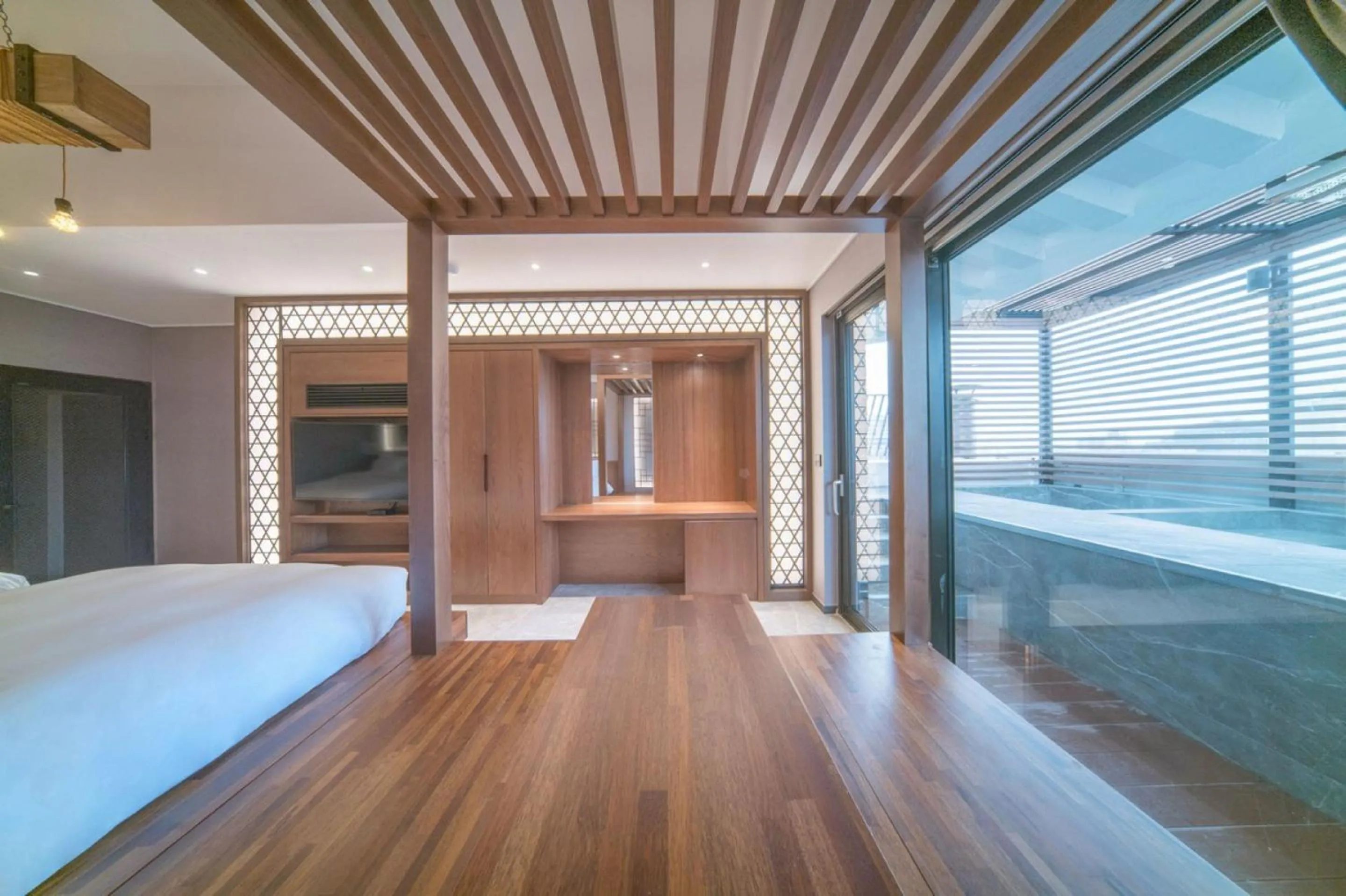 Bed in Yeon Hwa Moon Hotel