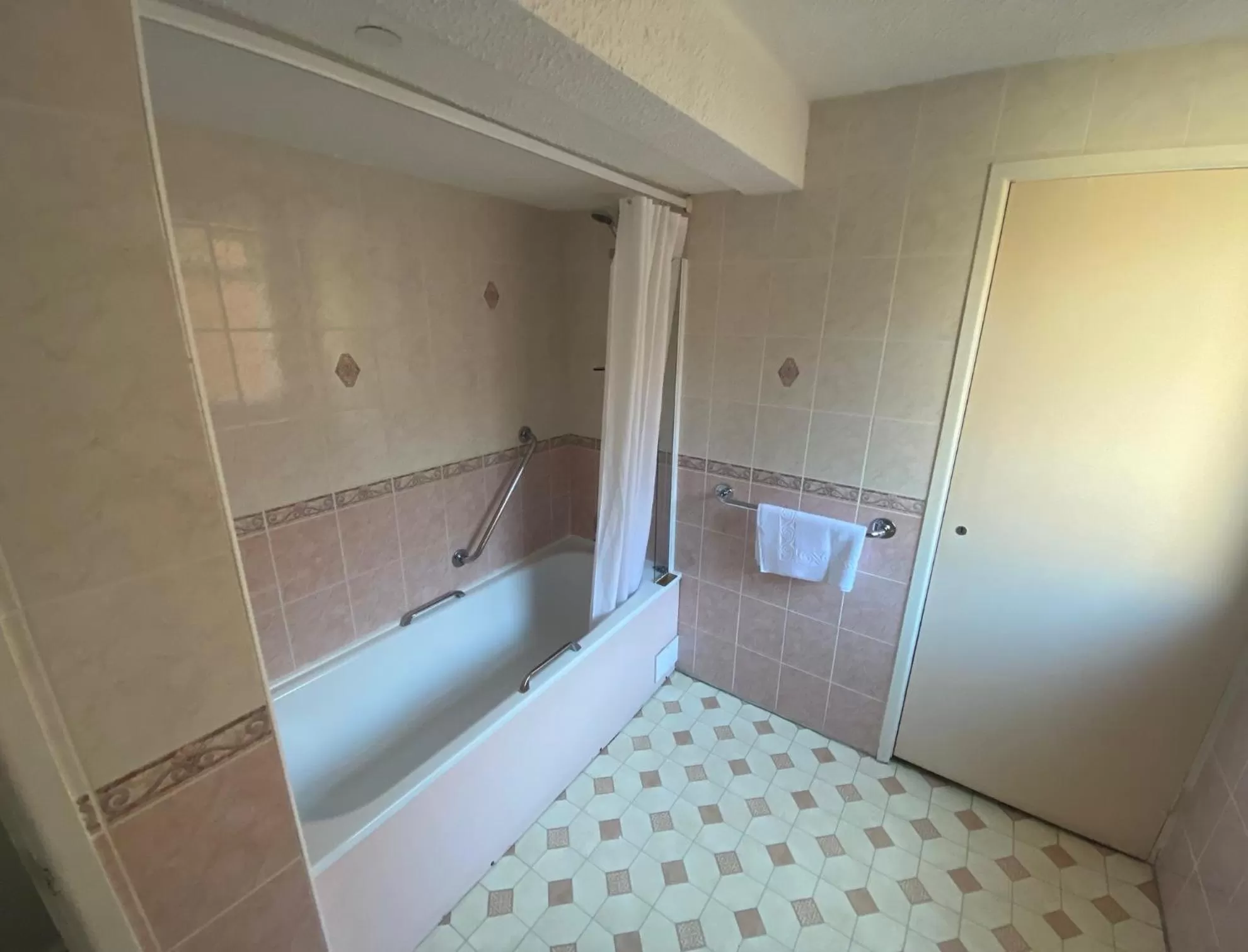 Bathroom in The Fairhaven Hotel