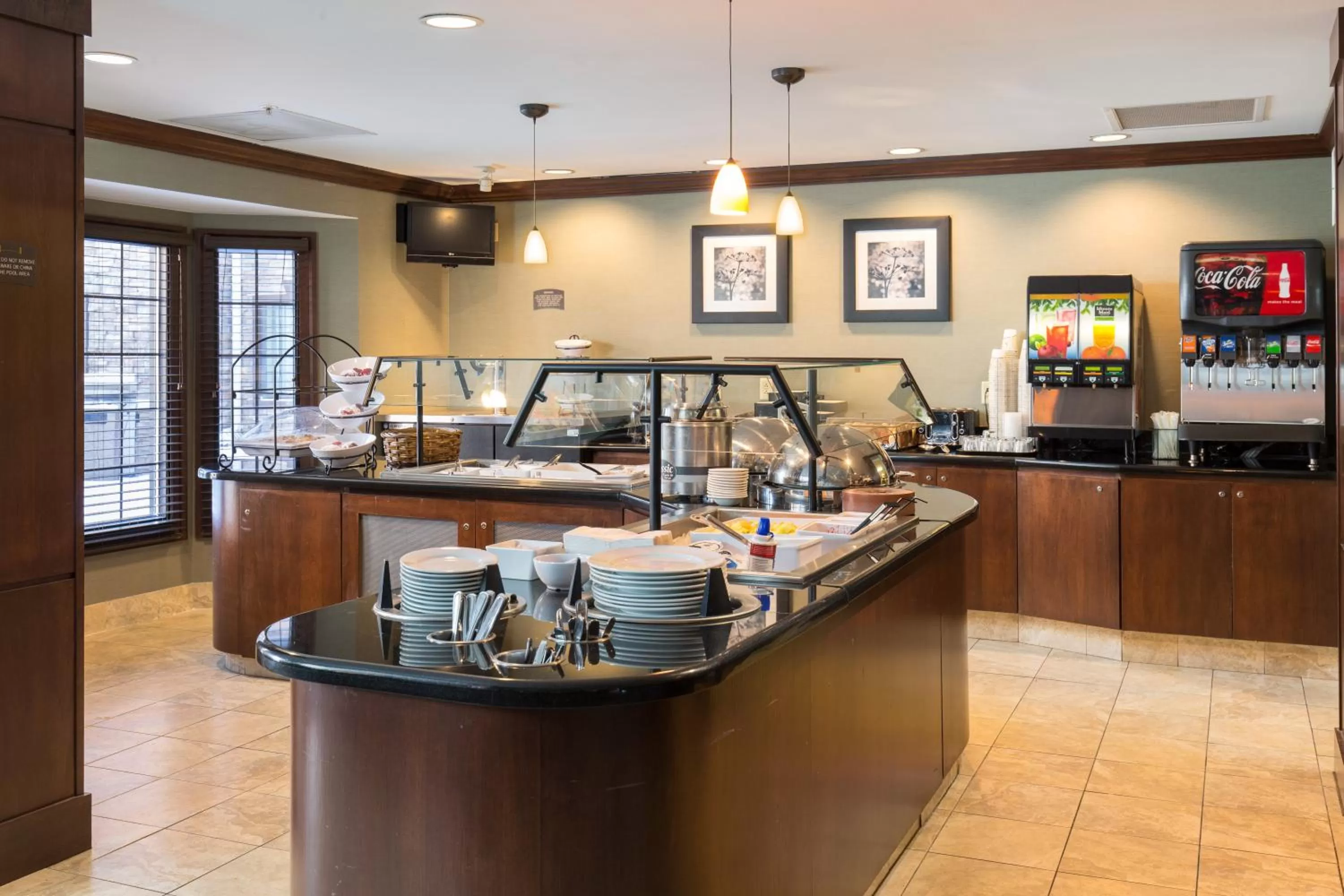 Breakfast in Staybridge Suites Toledo/Maumee by IHG