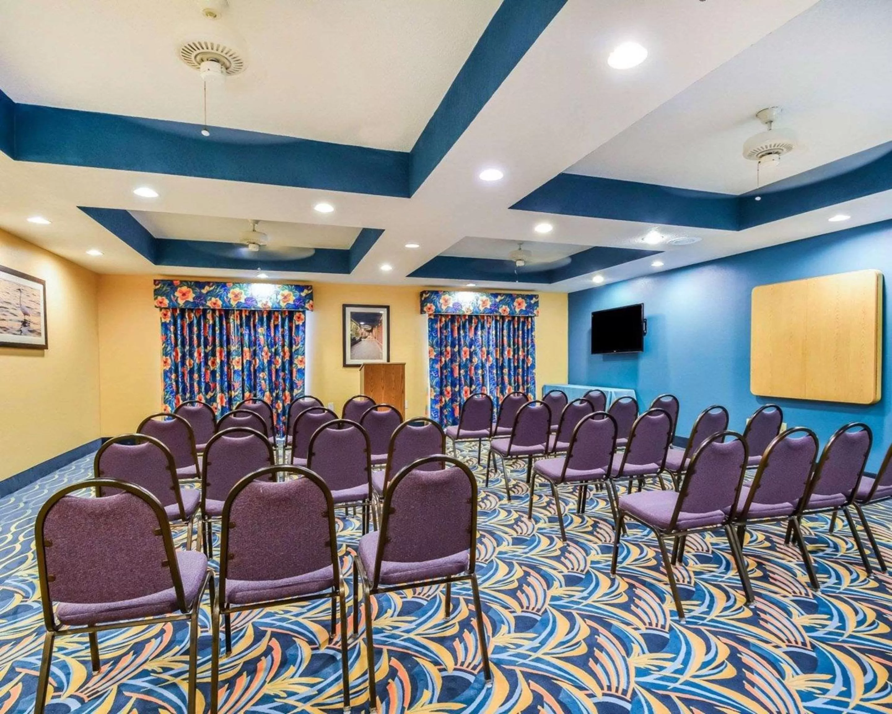 On site in Comfort Suites Tampa - Brandon