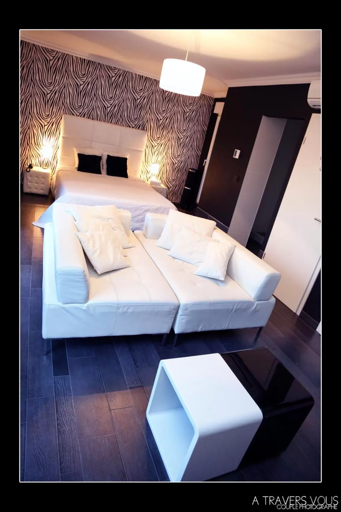 Bed in V E R O N E - Rooms & Suites - Liège - Rocourt
