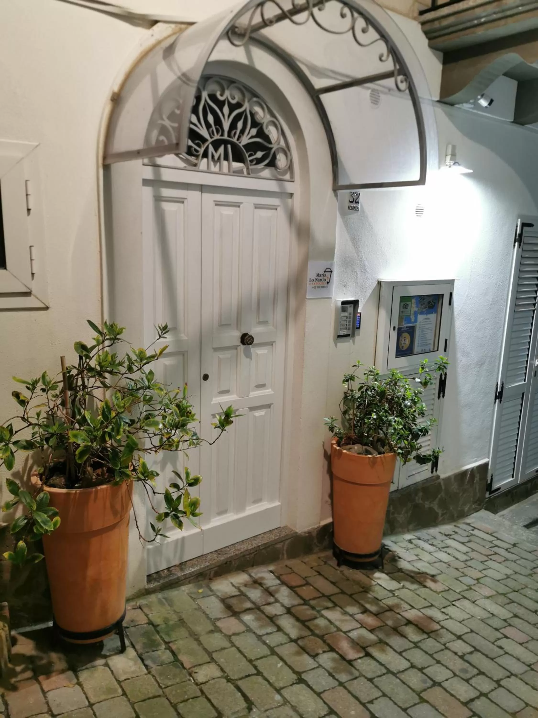 Facade/entrance in Lo Nardo Accommodation