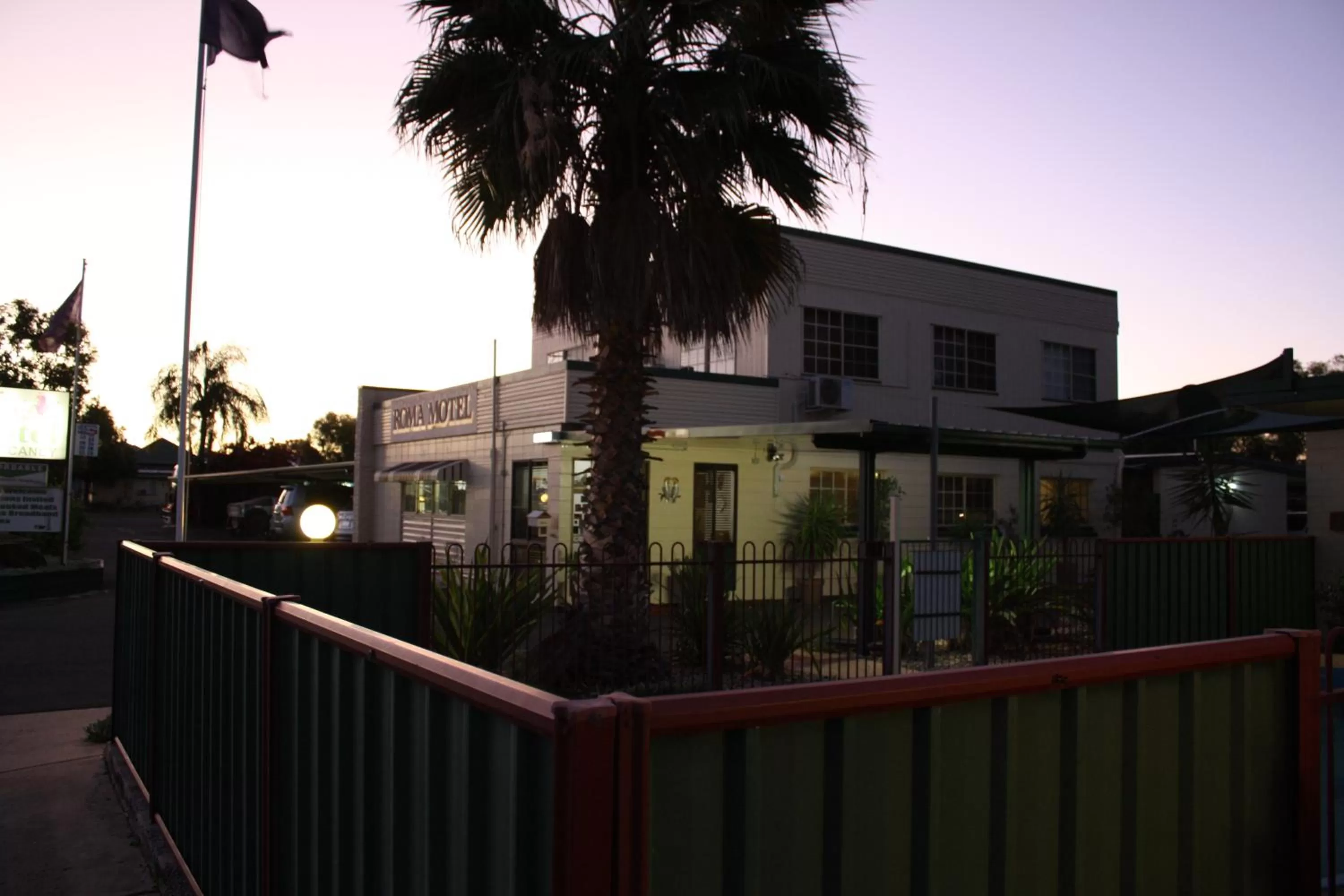Facade/entrance in Roma Motel