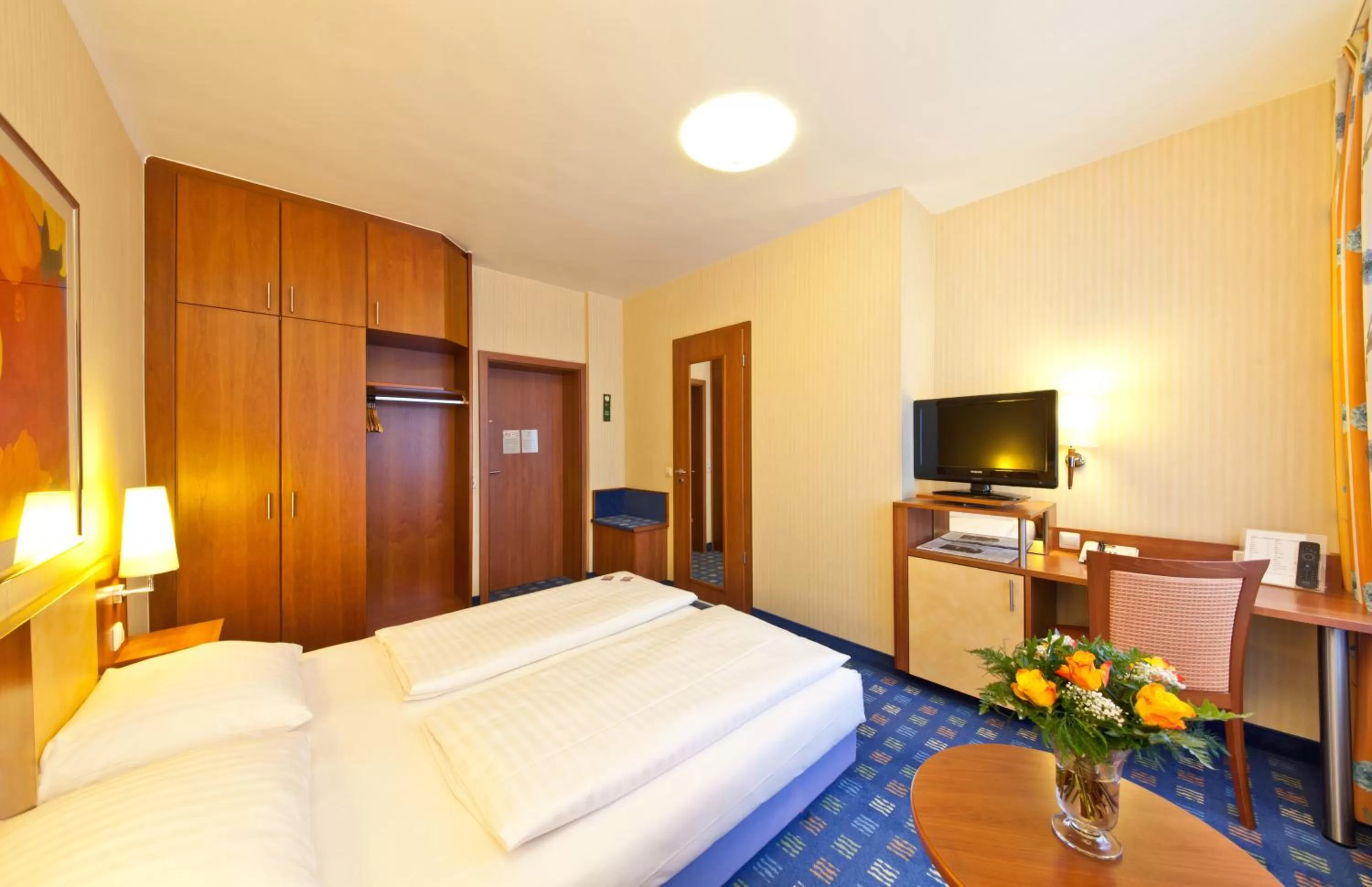 TV and multimedia, Bed in Hotel Boulevard