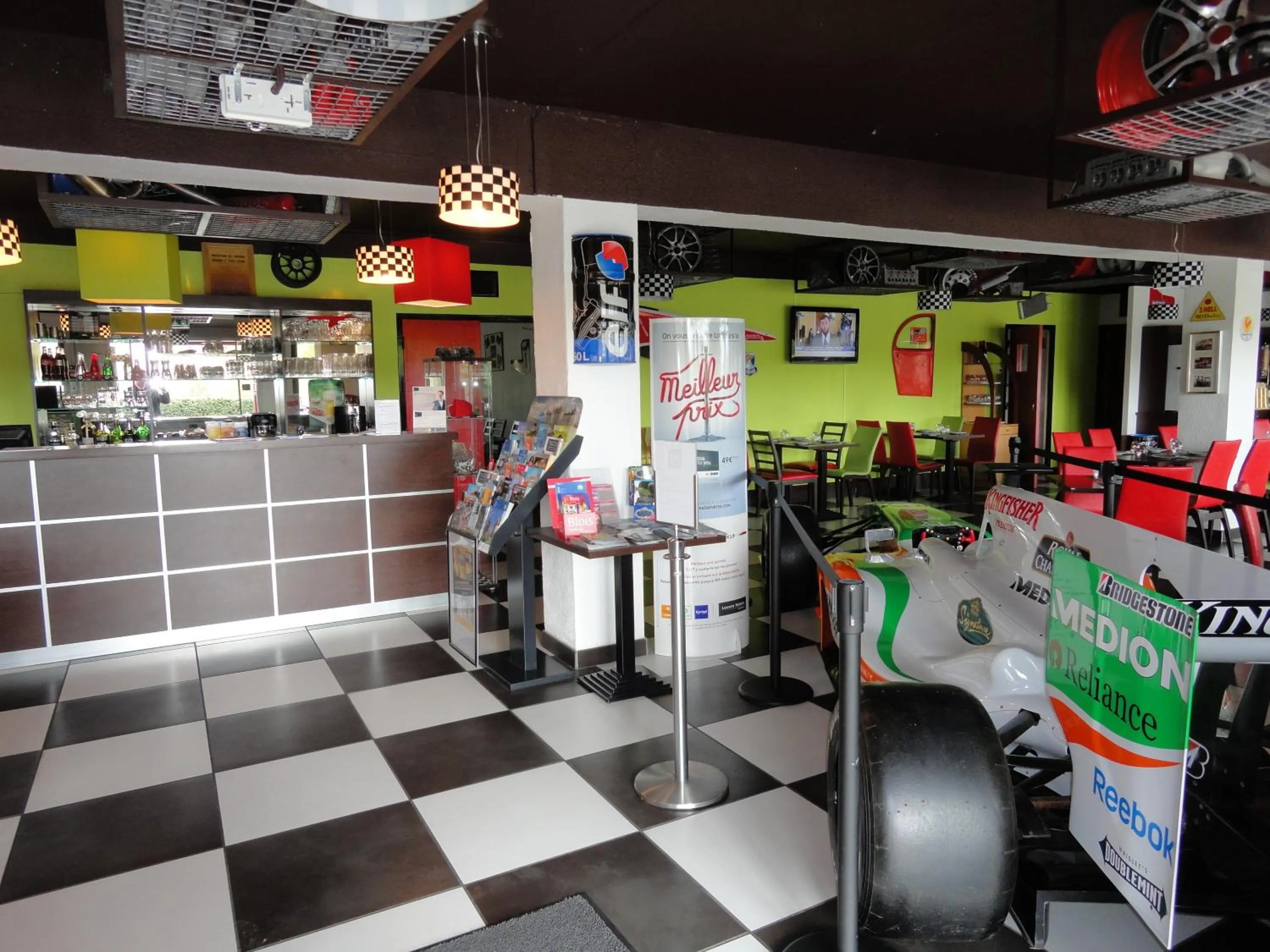 Lobby or reception in Enzo Hotels Vierzon by Kyriad Direct