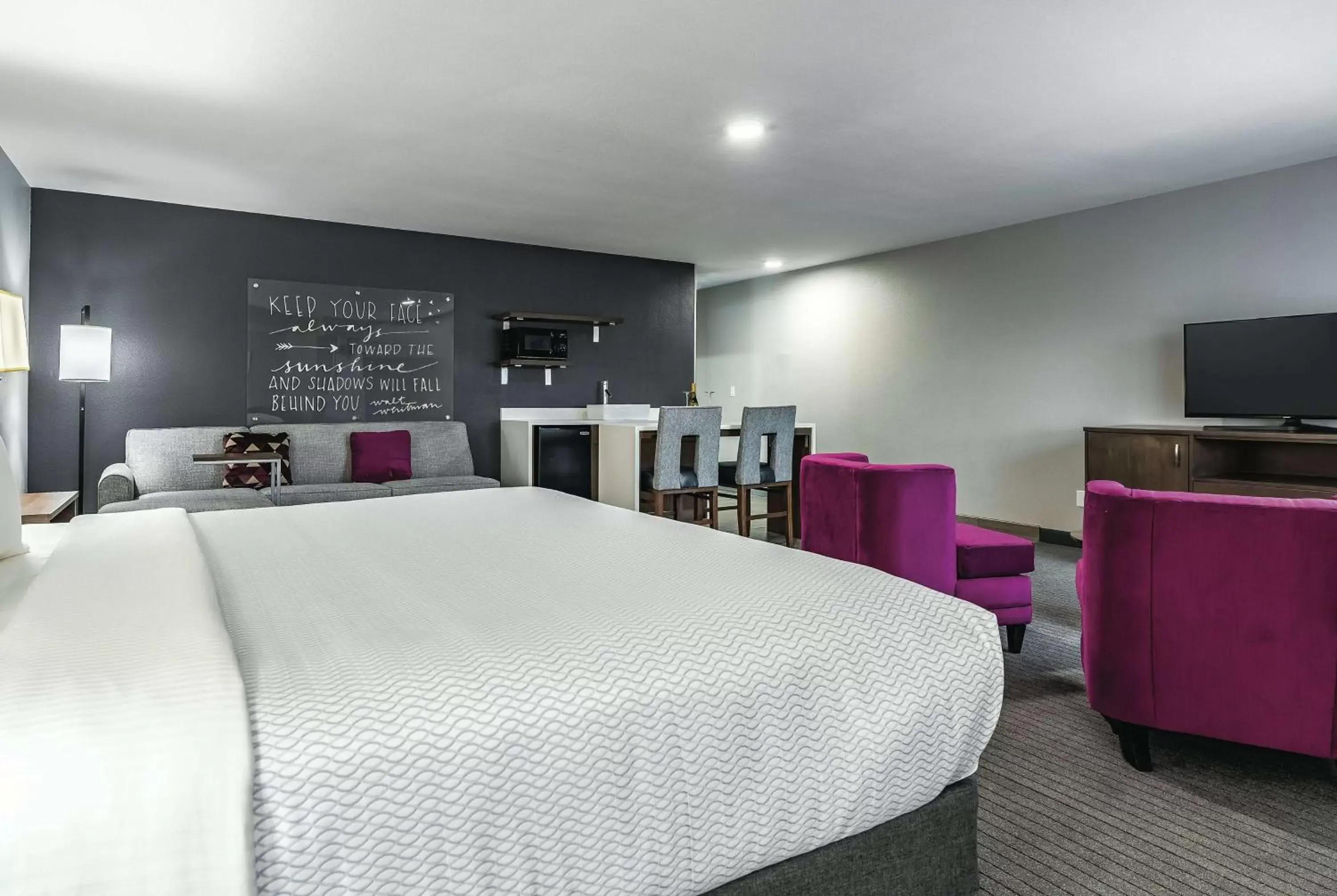 Presidential King Studio Suite - Non-Smoking in La Quinta by Wyndham Seattle Federal Way Presidential King Studio Suite - Non-Smoking in La Quinta by Wyndham Seattle Federal Way