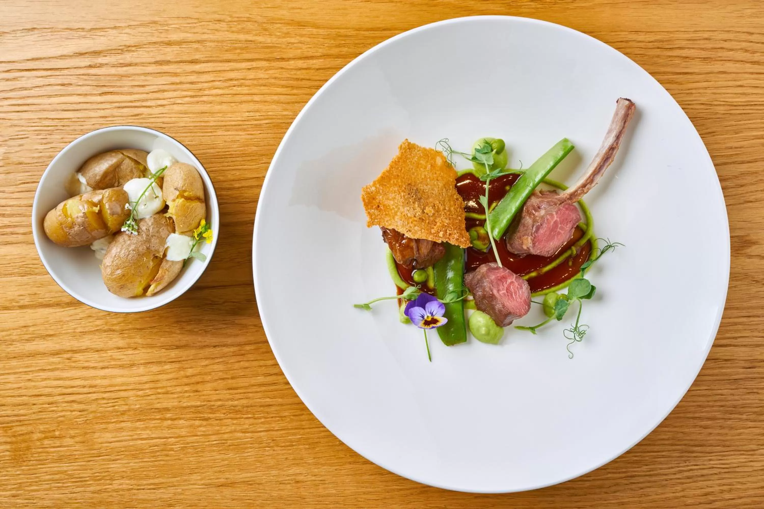 Food and drinks in Hotel Passage