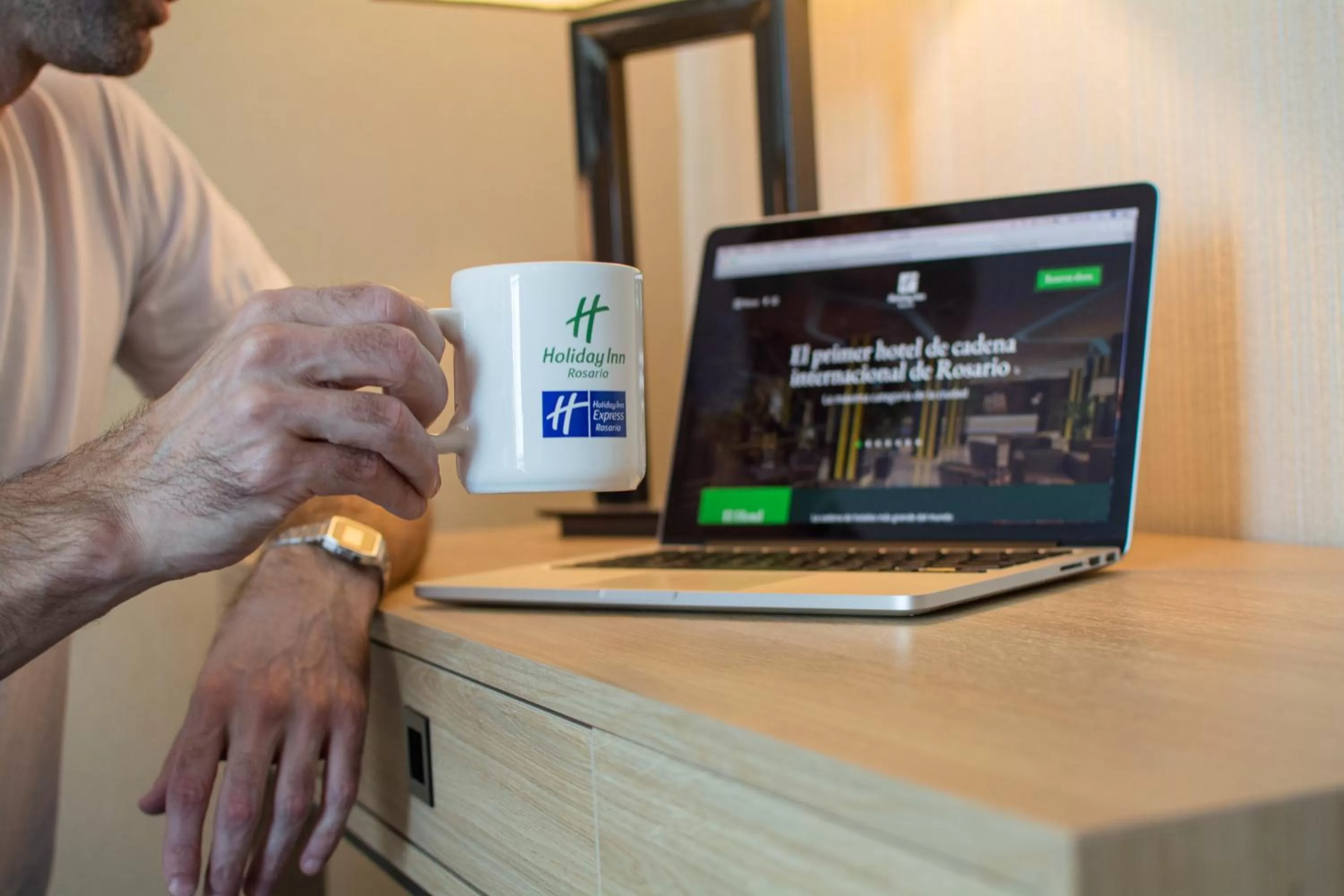 TV and multimedia in Holiday Inn Rosario by IHG