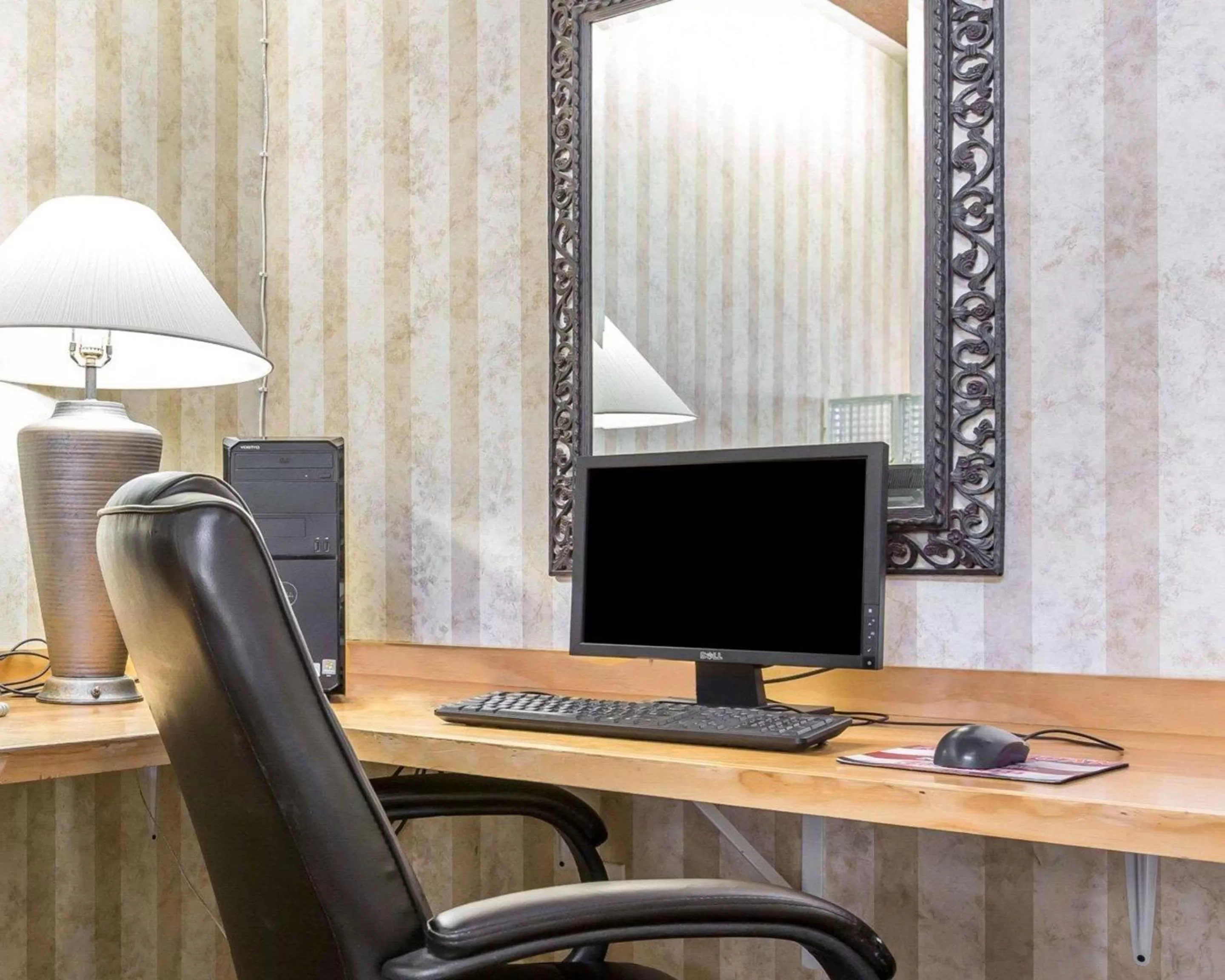 On site in Comfort Suites Palm Desert I-10