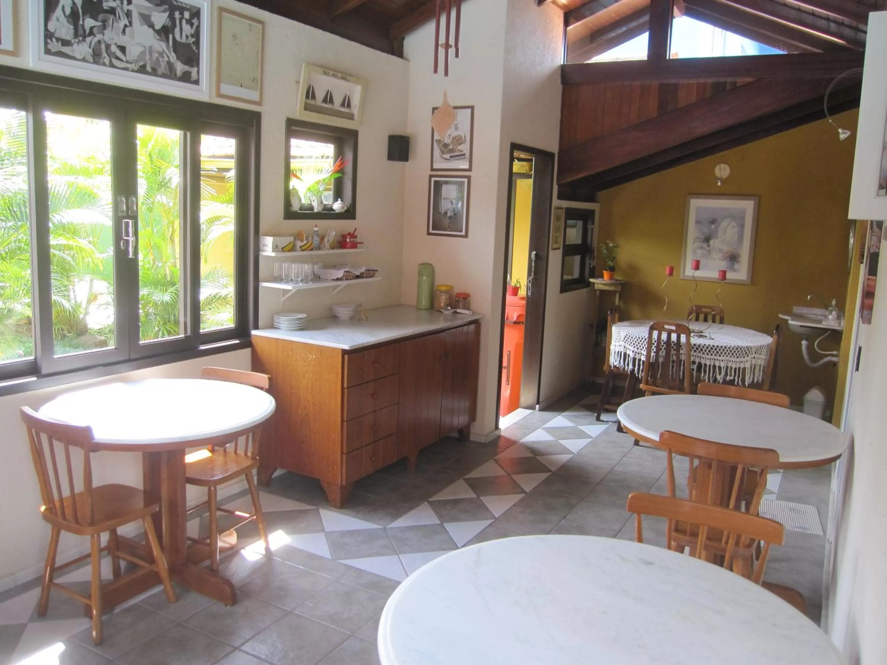 Restaurant/places to eat in Pousada Vento Sul