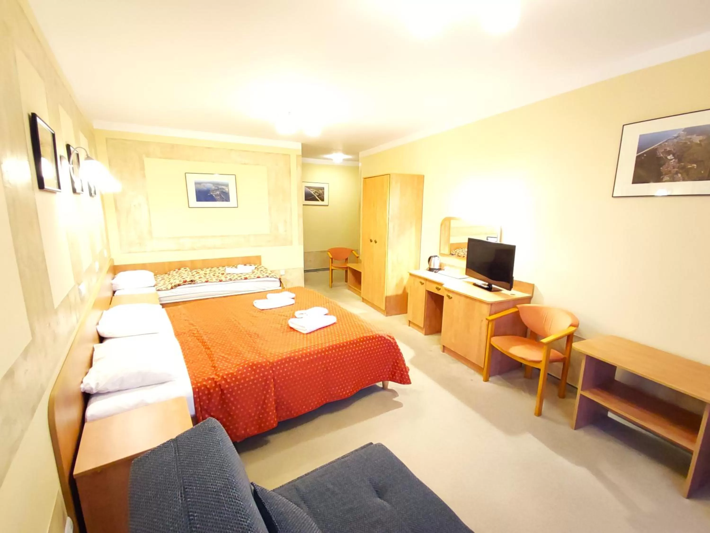 TV and multimedia, Bed in Rezydencja 5 Dębów