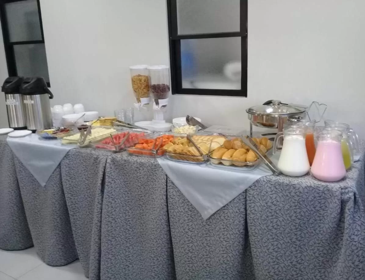 Breakfast, Food in AH Hotel