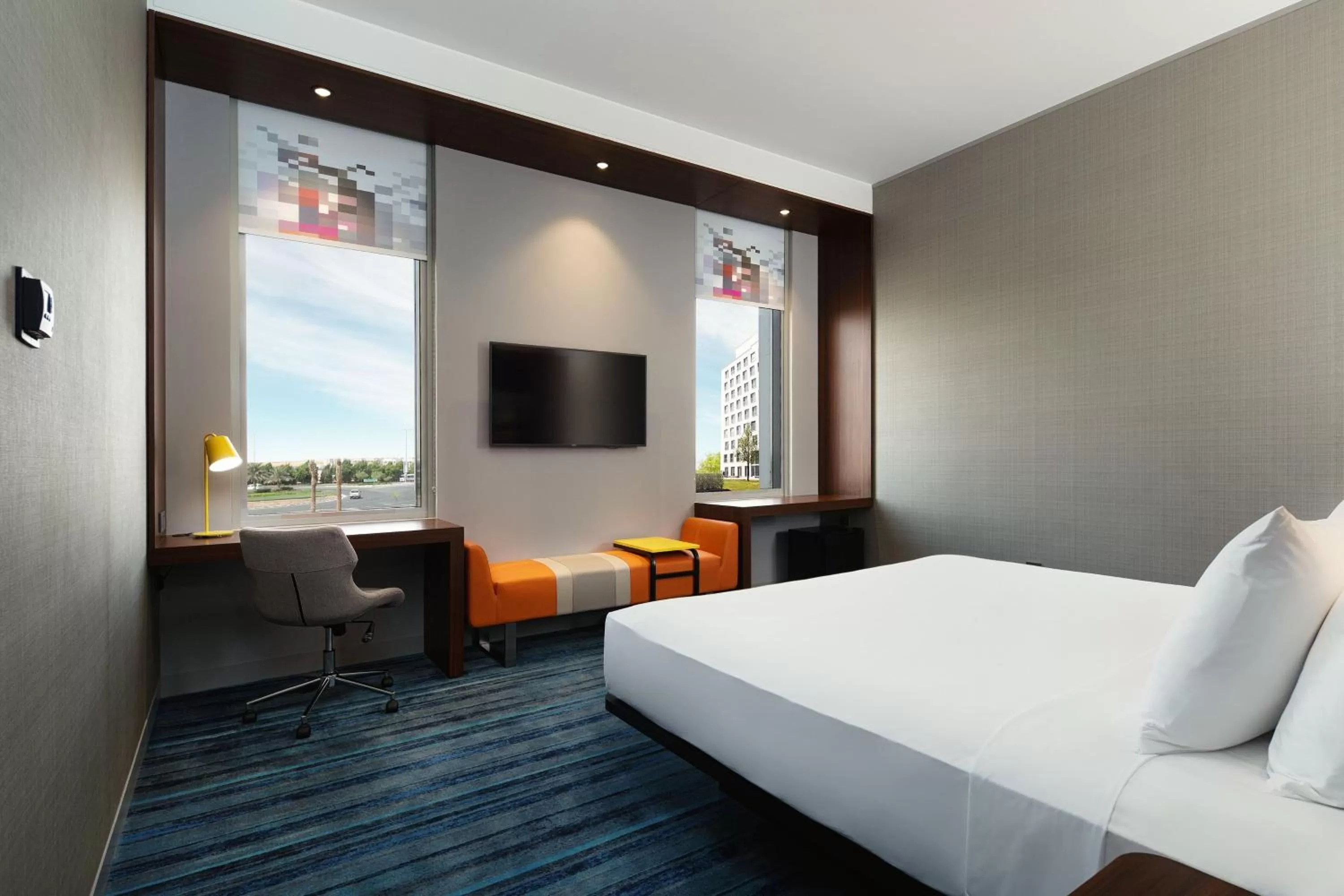 Photo of the whole room, Bed in Aloft Dubai South