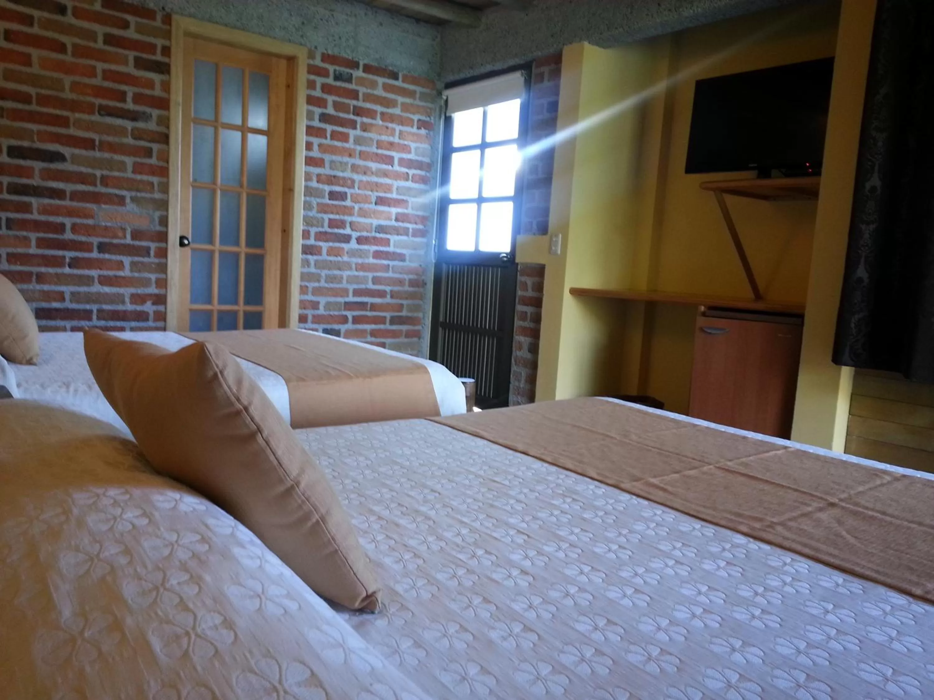 Bed in Matisses Hotel & Spa