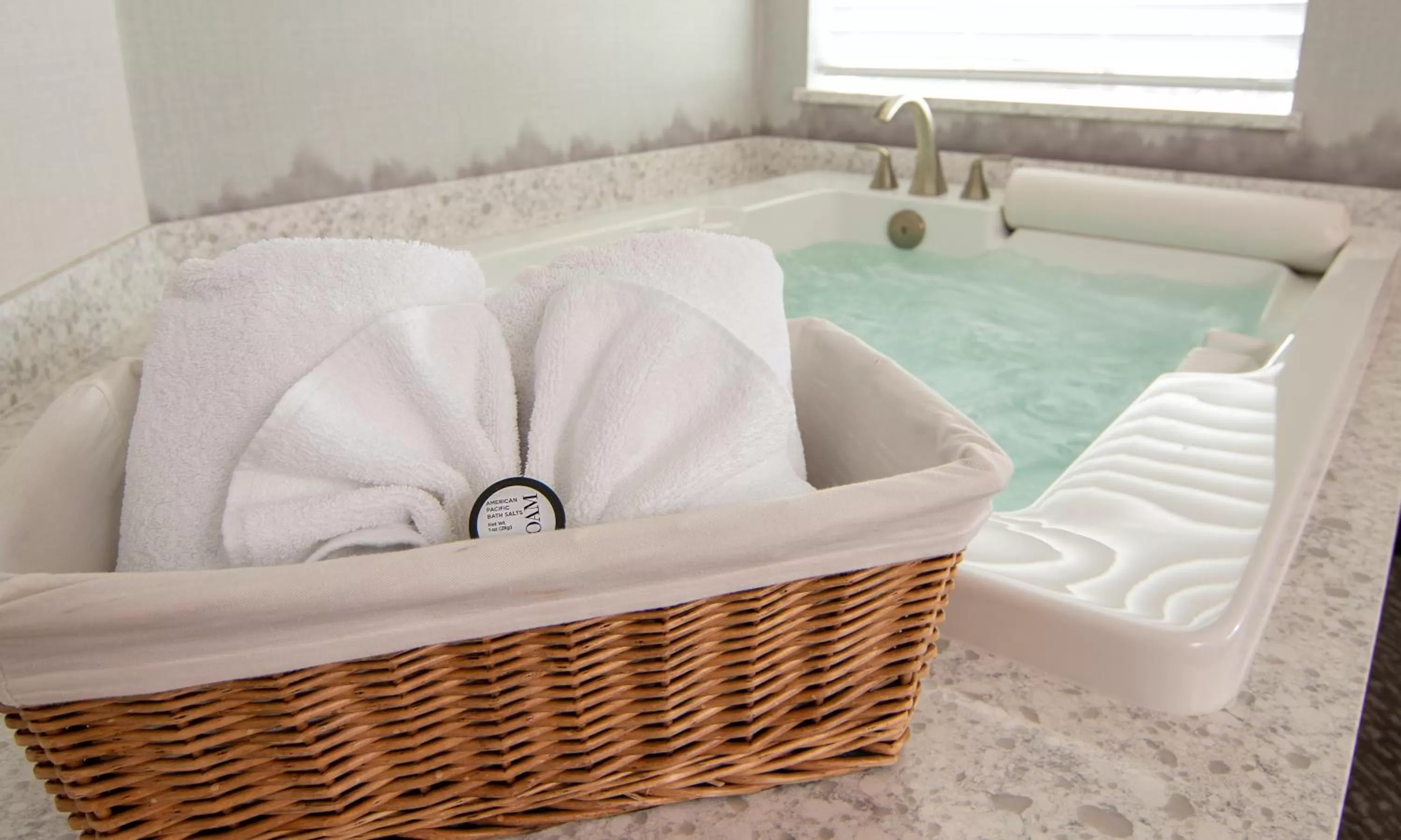 Hot Tub in Hallmark Resort - Newport