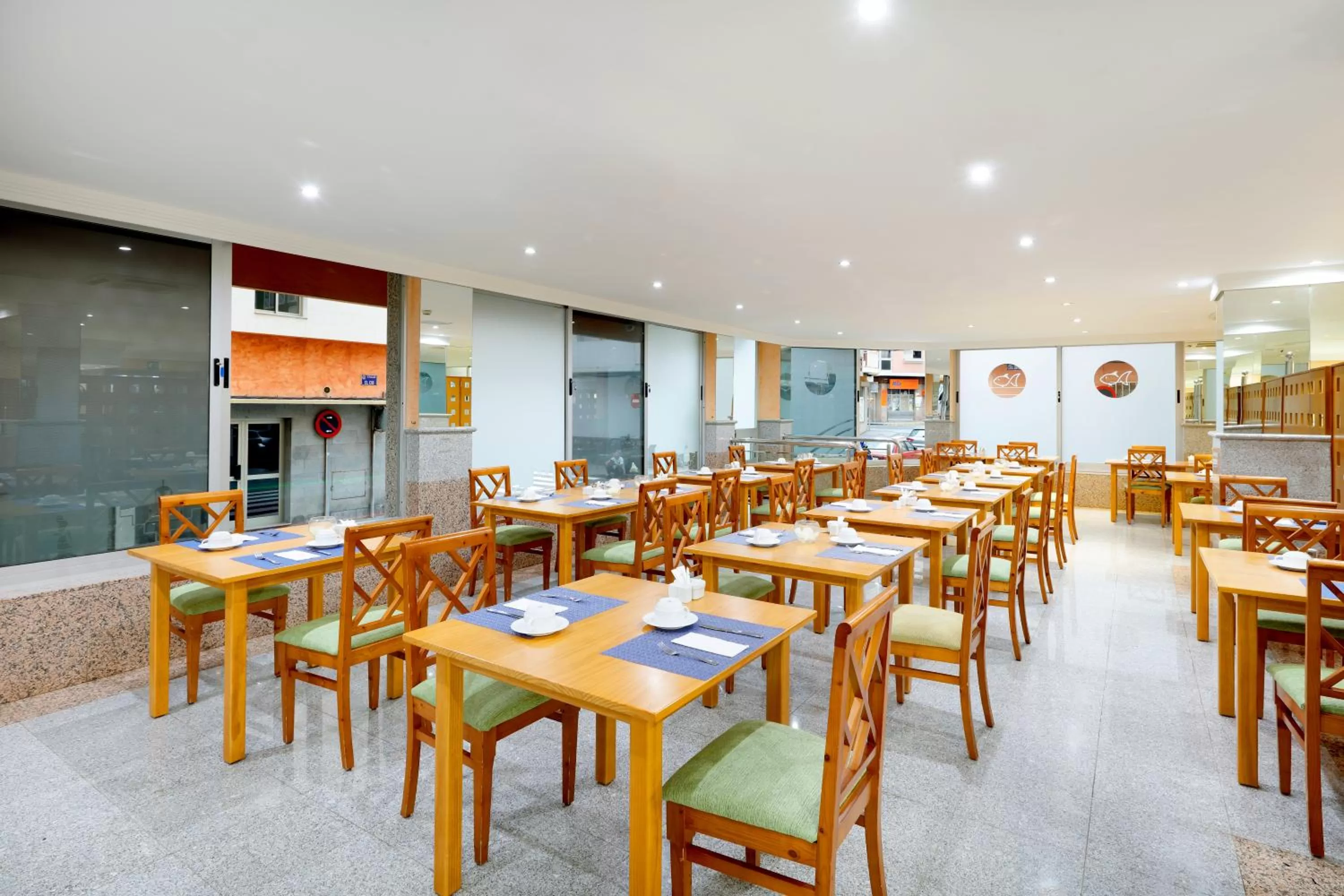 Restaurant/places to eat in Crisol Alisios Canteras