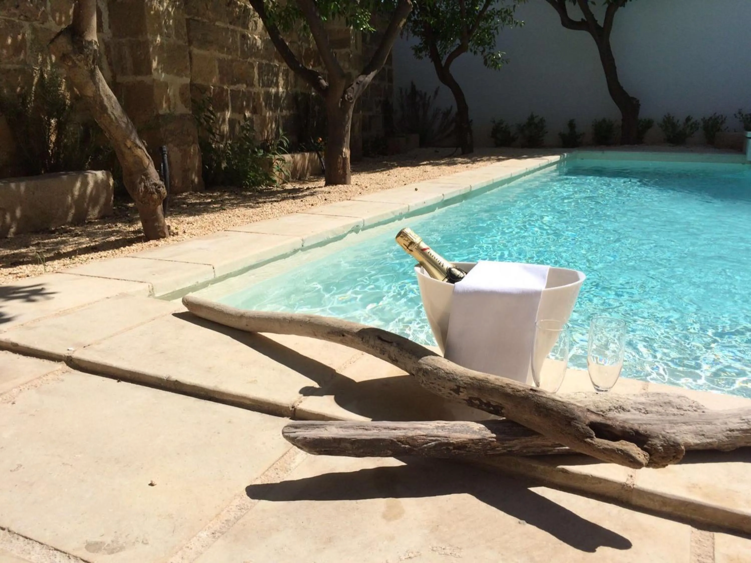 Property building in Palazzo Castriota