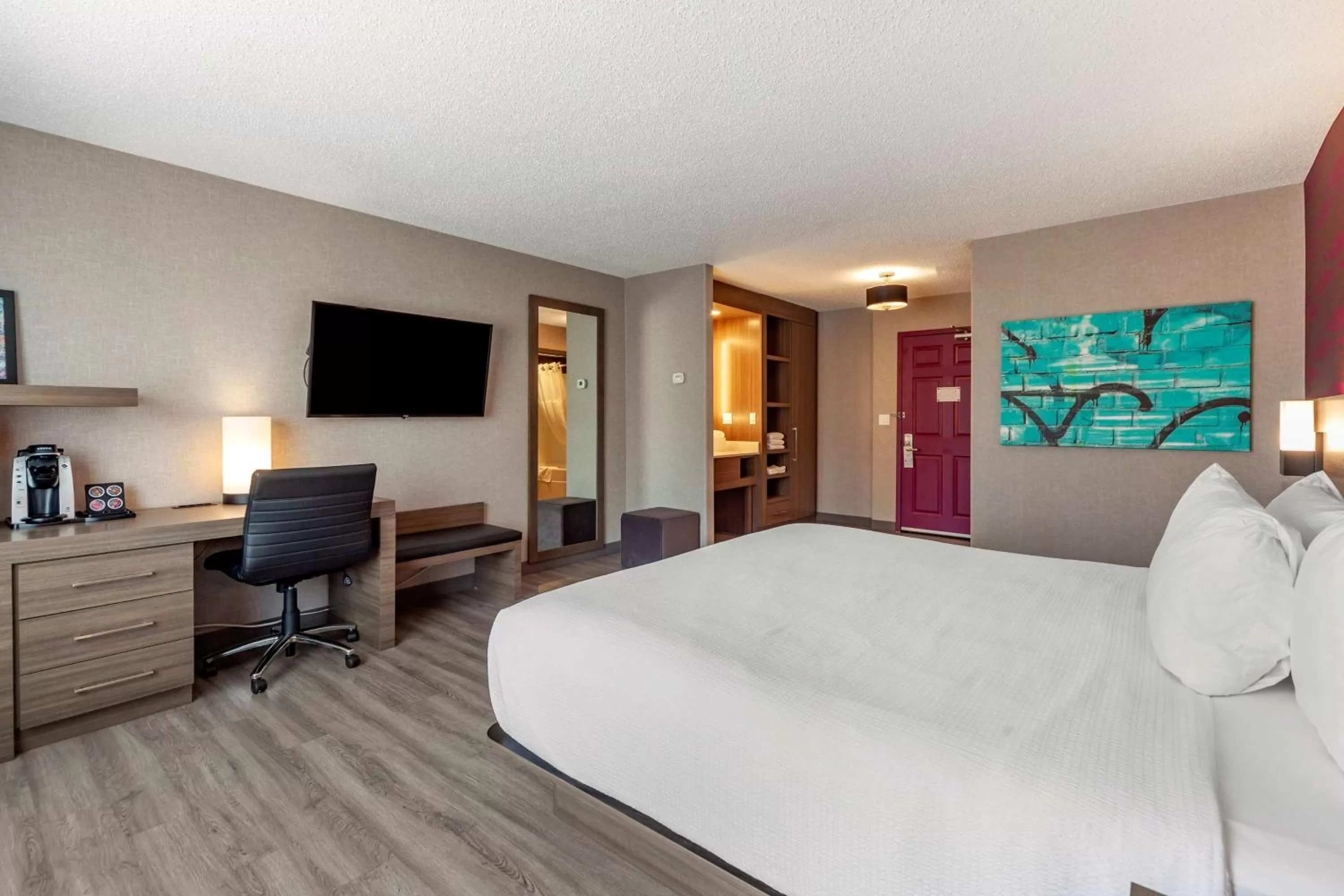 Bedroom, Bed in Best Western Plus West Edmonton