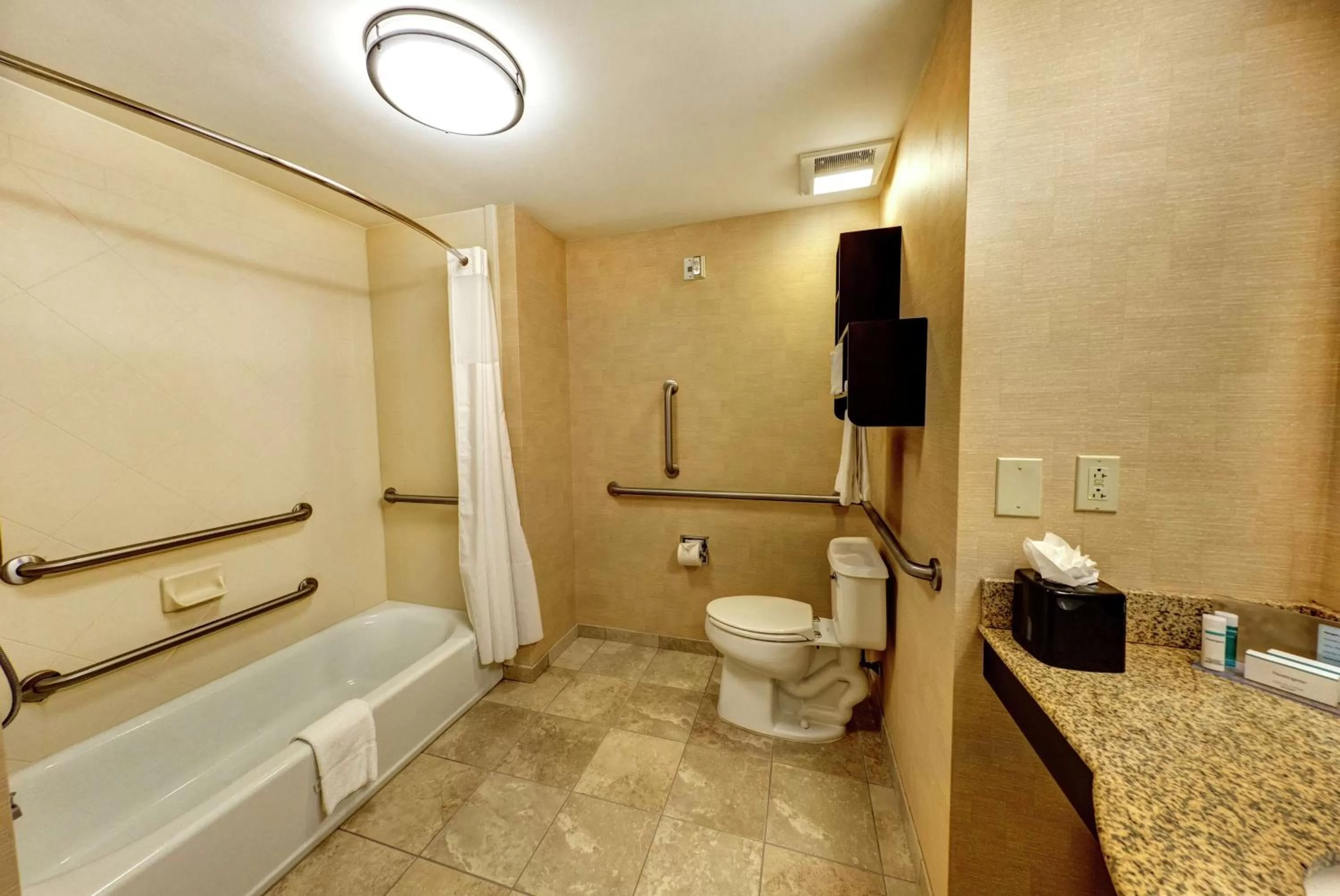 Bathroom in Hampton Inn & Suites Chadds Ford