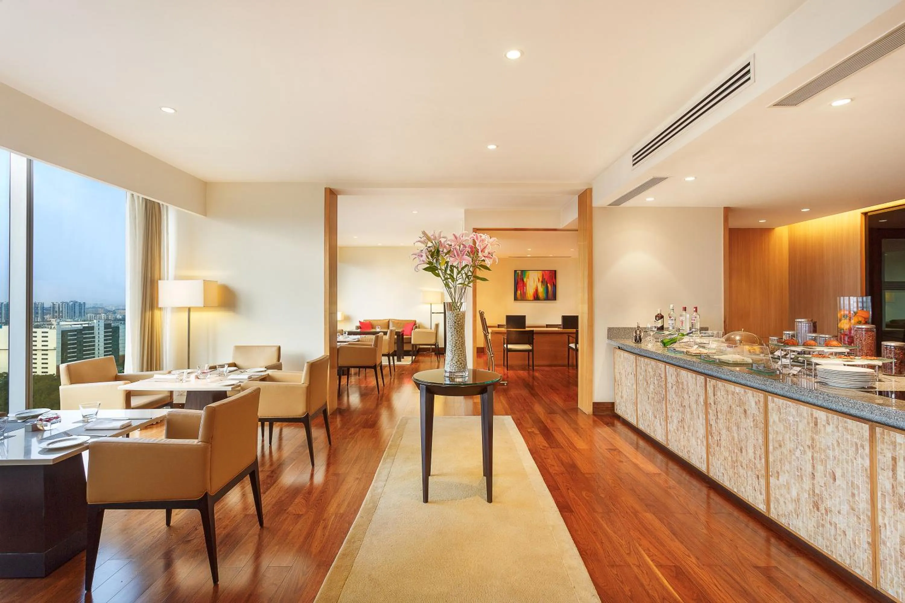 Restaurant/places to eat in Trident Hyderabad