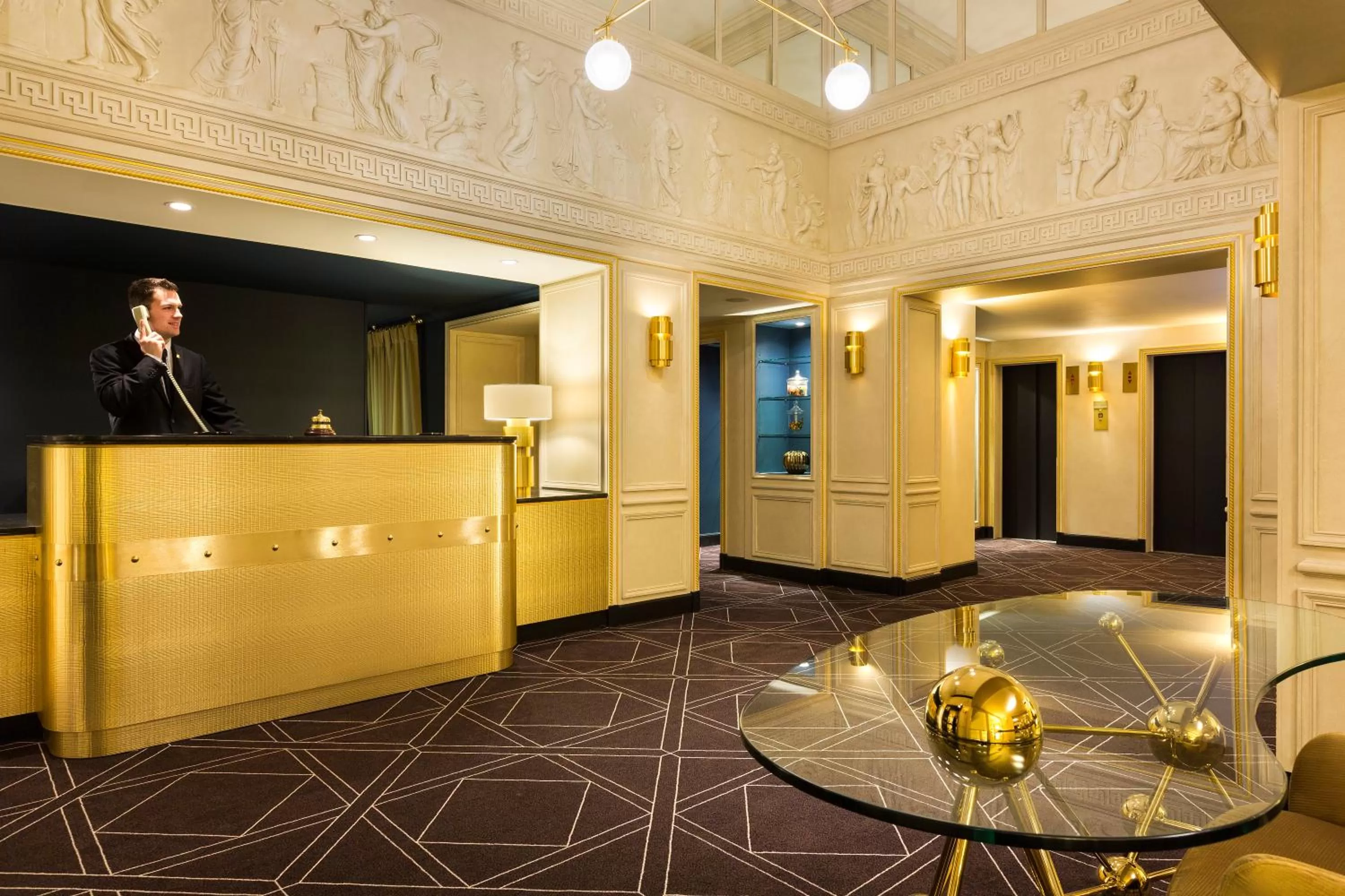 Lobby or reception in Hotel Barsey by Warwick