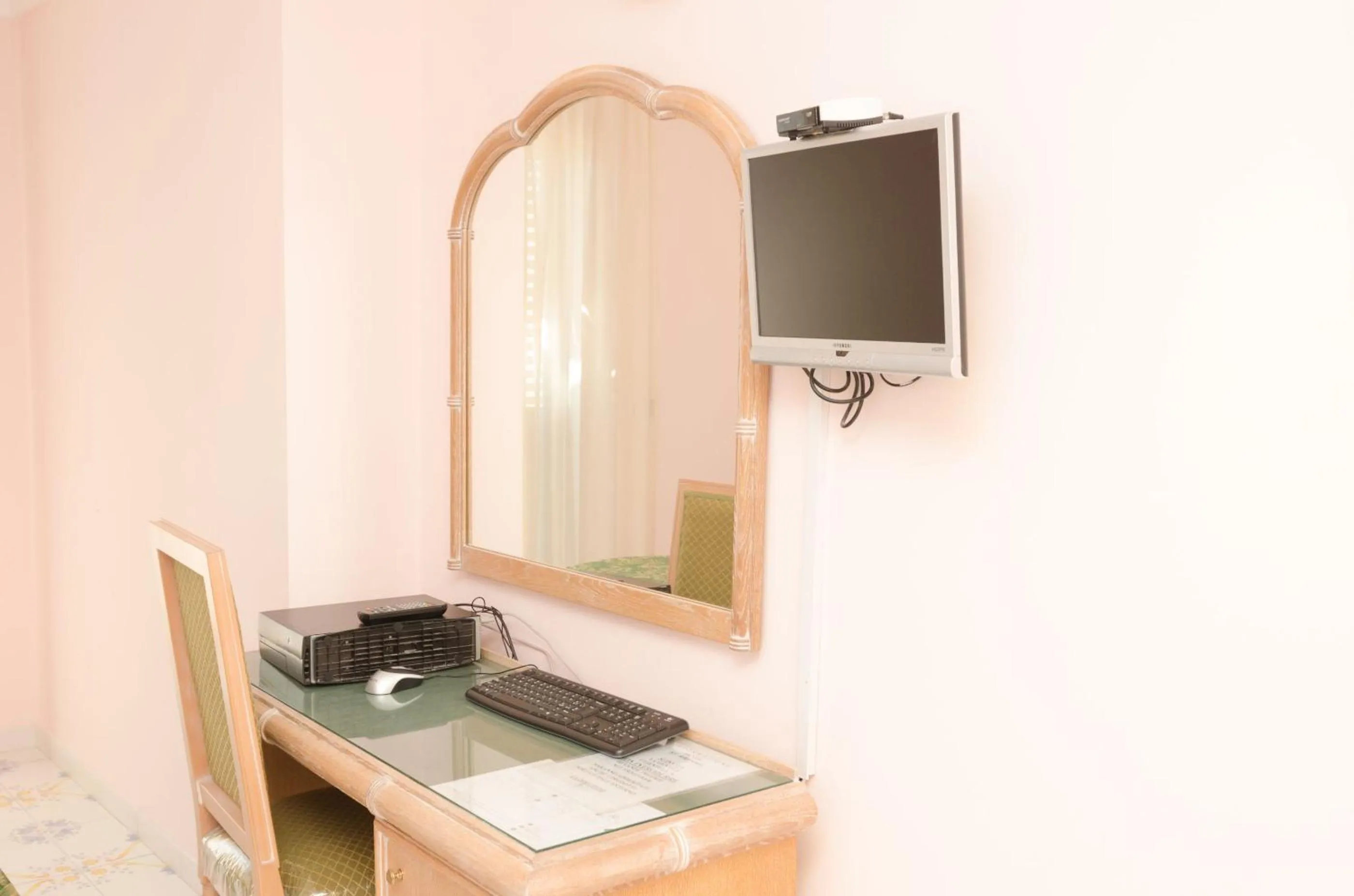 Decorative detail in Hotel Terme Saint Raphael