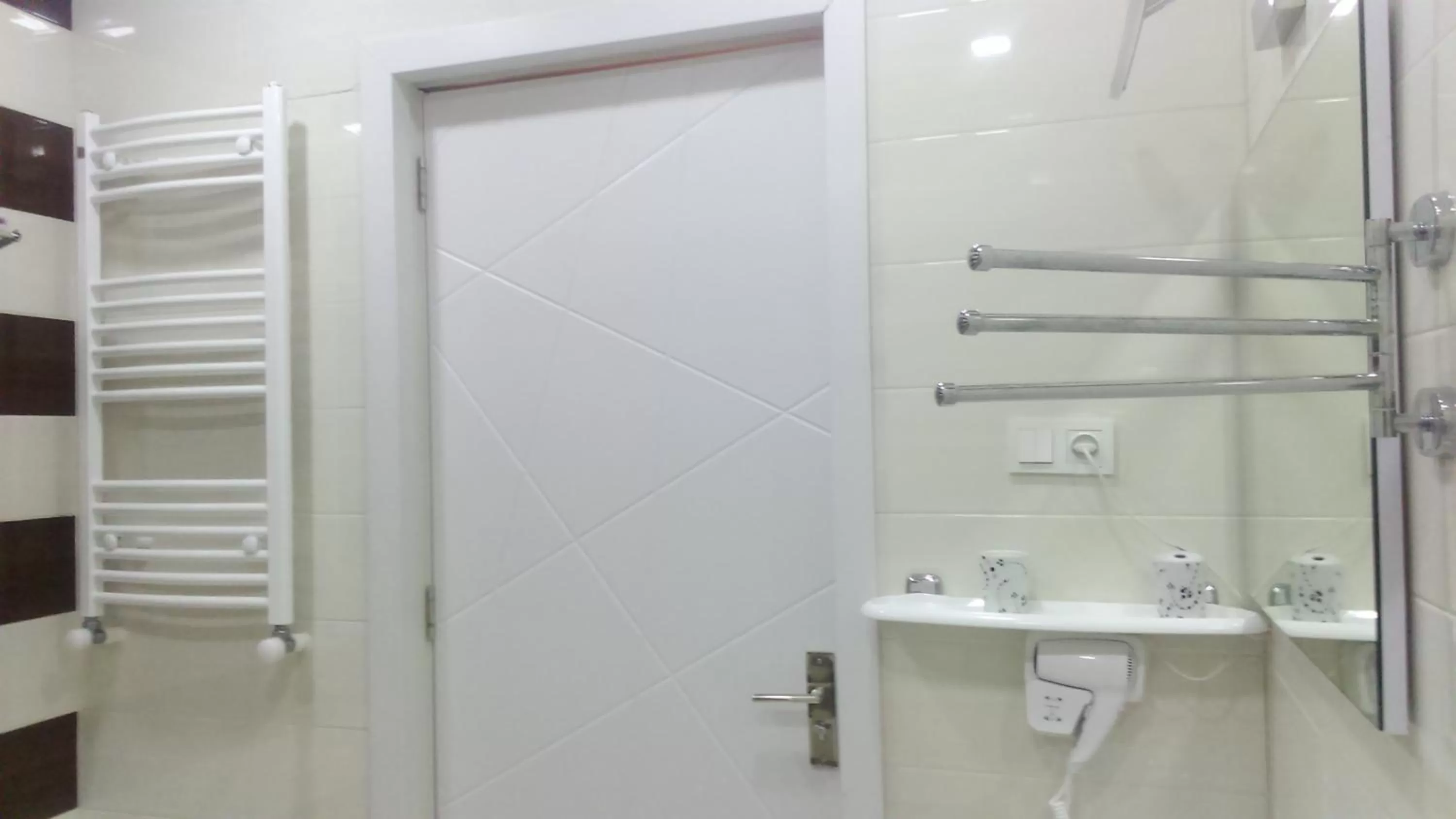 Hotel Lilo near Airport