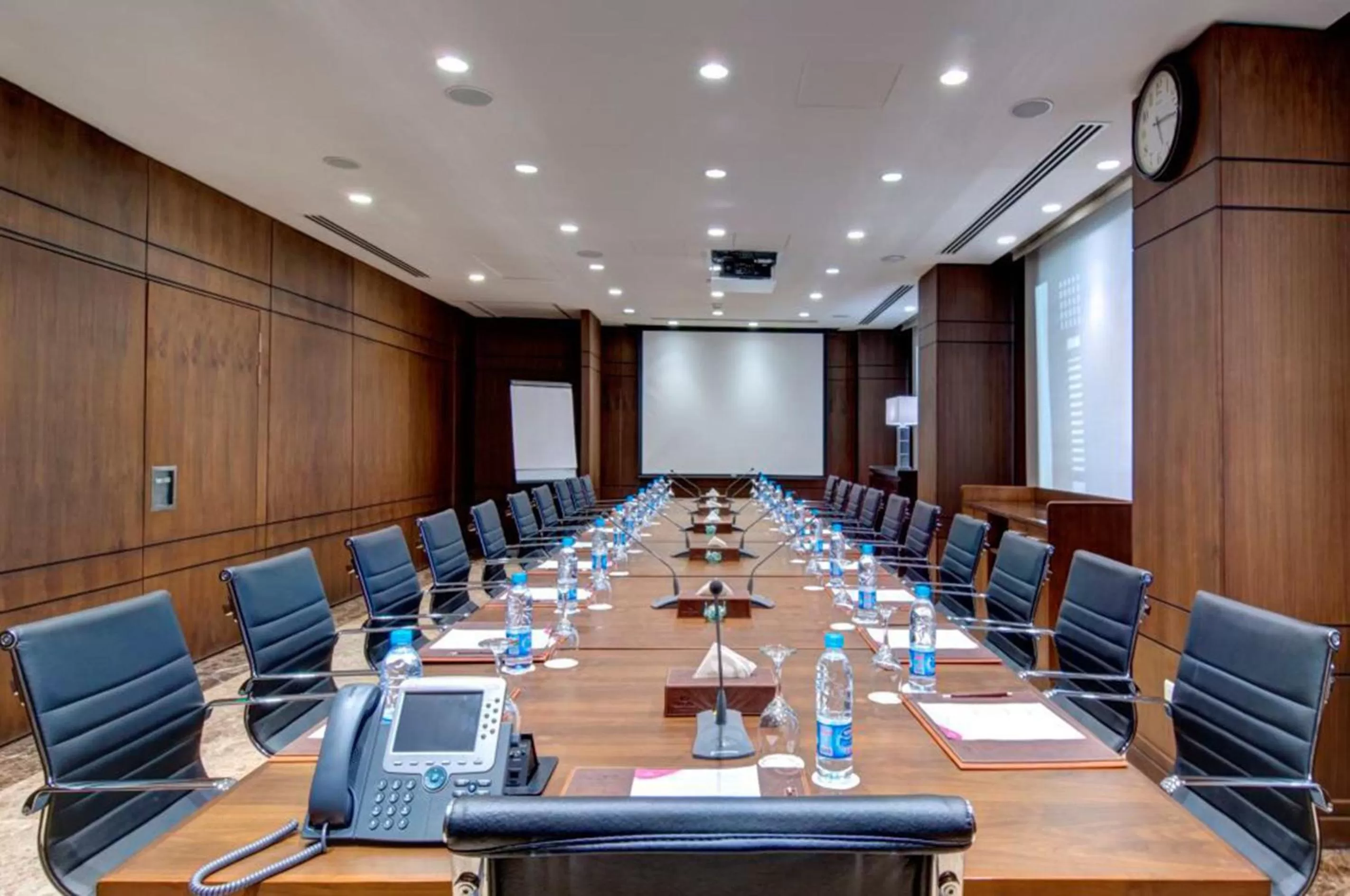 Meeting/conference room in Crowne Plaza Madinah by IHG