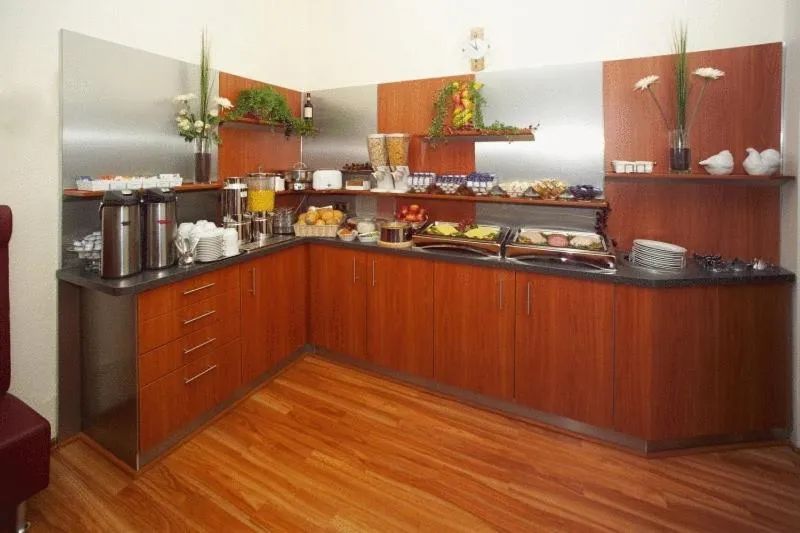 Food and drinks in Hotel Terminus am Hauptbahnhof & ZOB