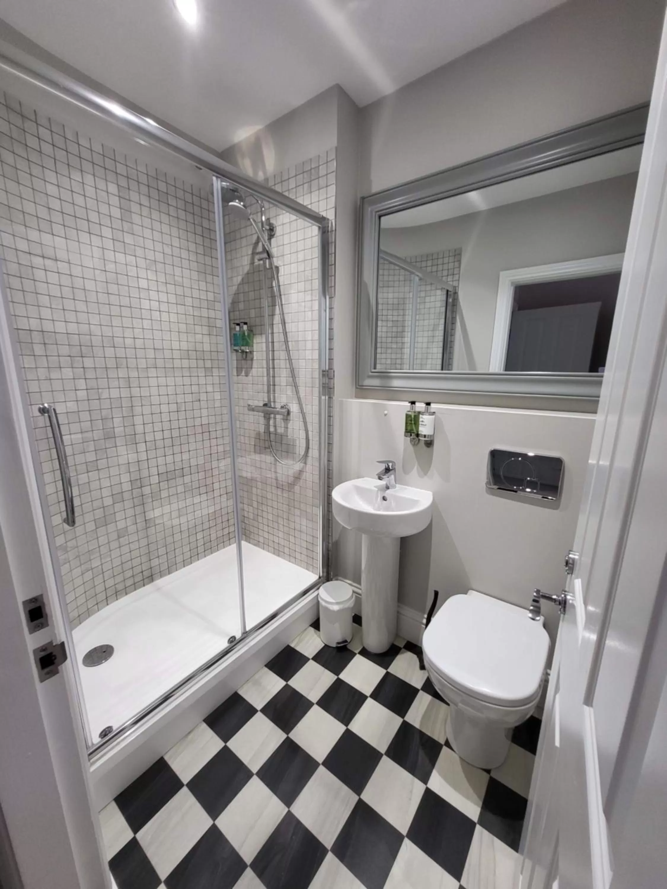 Shower in Goodramgate Apartments