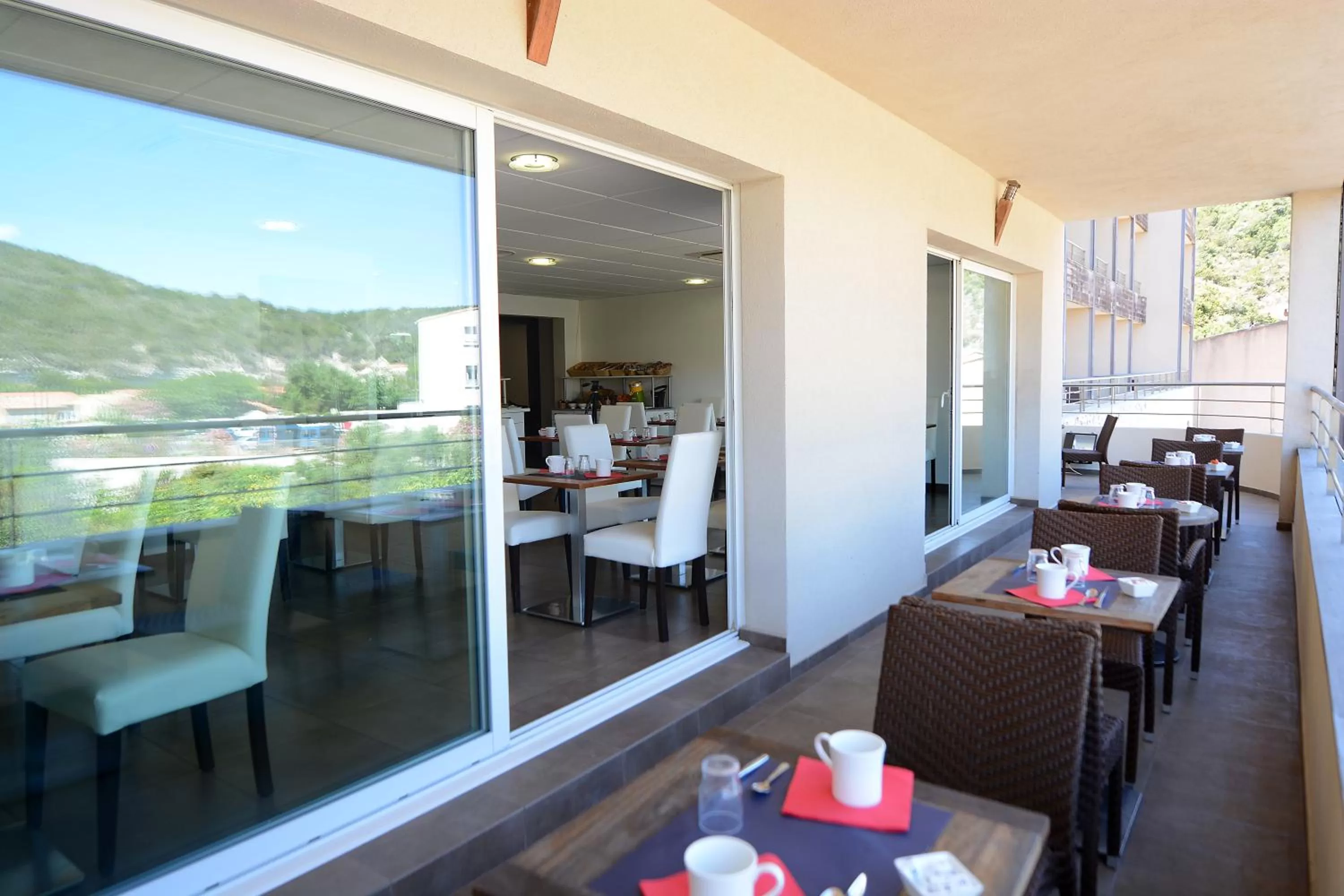 Buffet breakfast in Hôtel A Madonetta