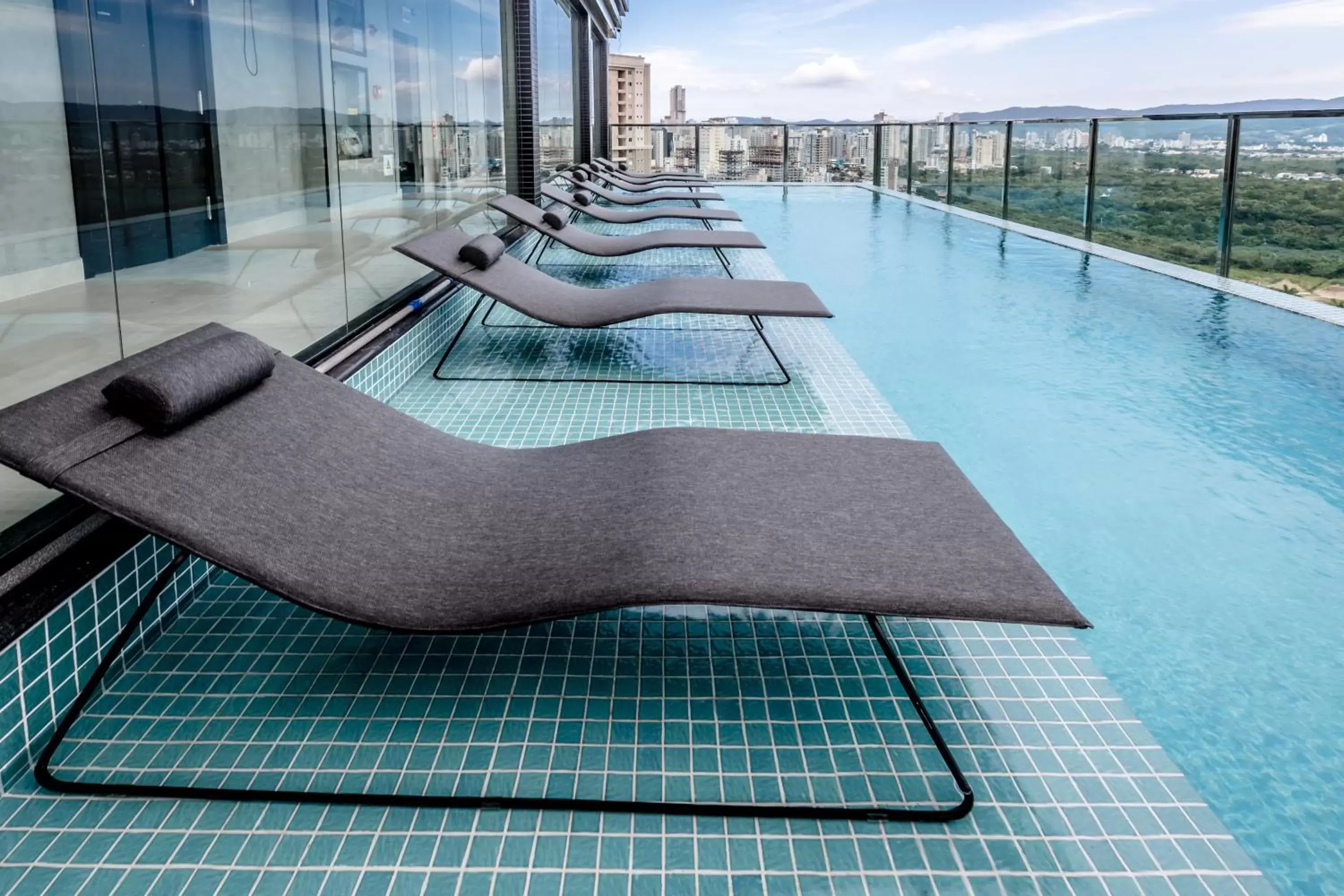 Pool view, Swimming Pool in Intercity Itapema Pool view, Swimming Pool in Intercity Itapema