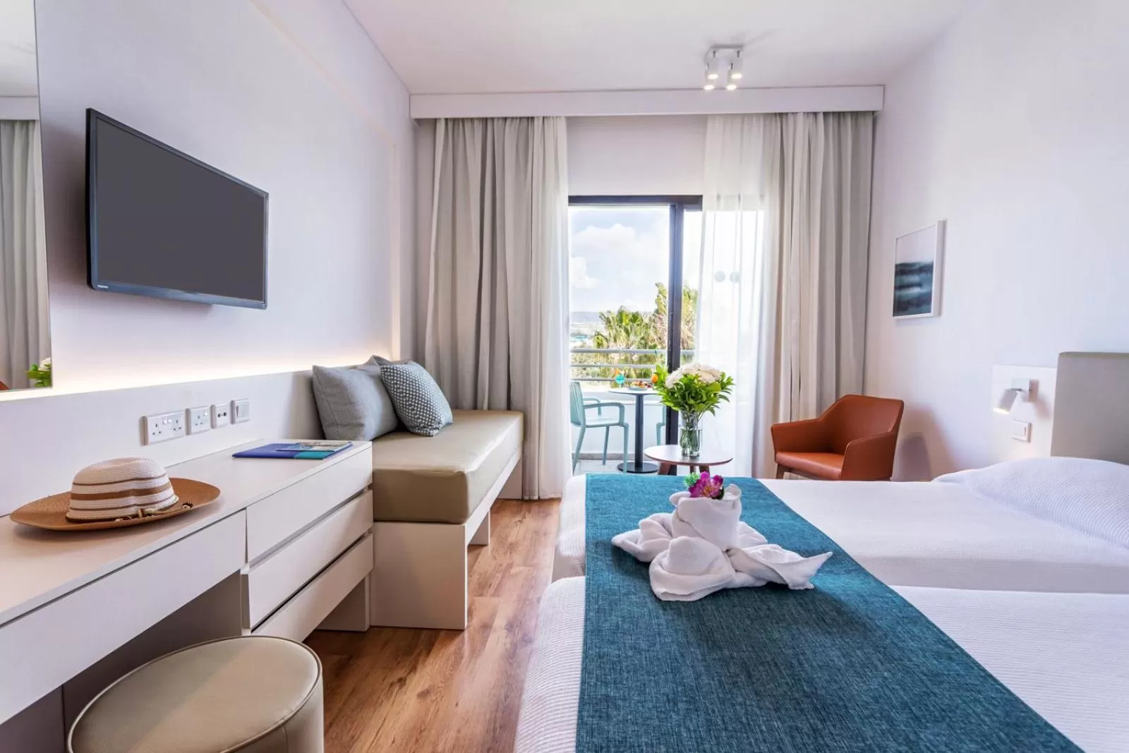 Photo of the whole room, Bed in Louis Phaethon Beach